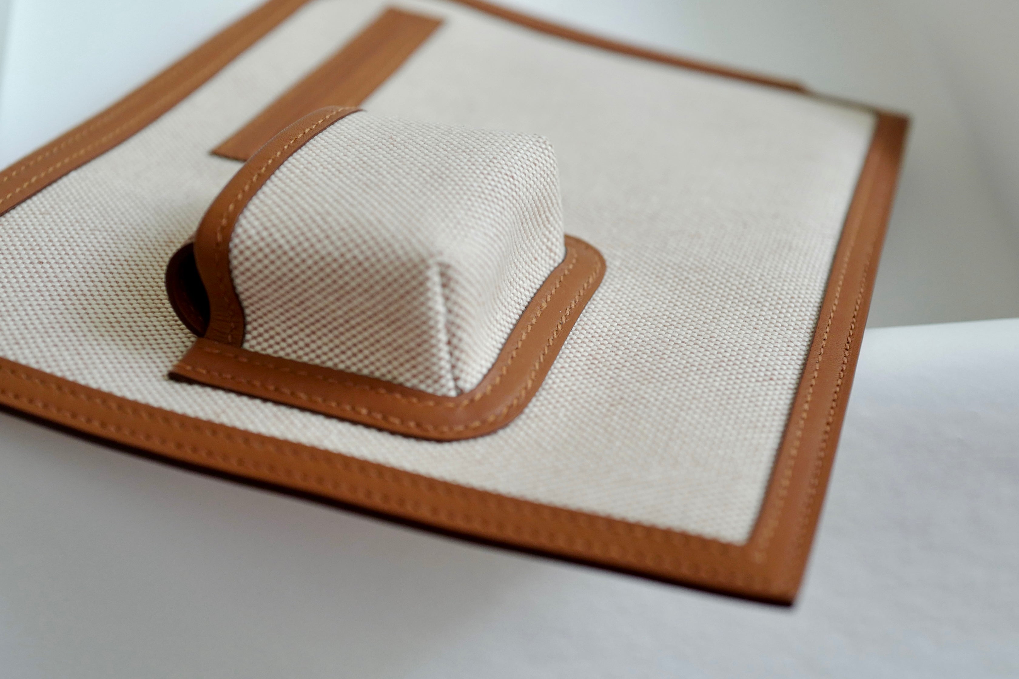 BNIB Hermès H Swift Canvas Cargo Travel Pouch in Ecru-Gold with Palladium HW