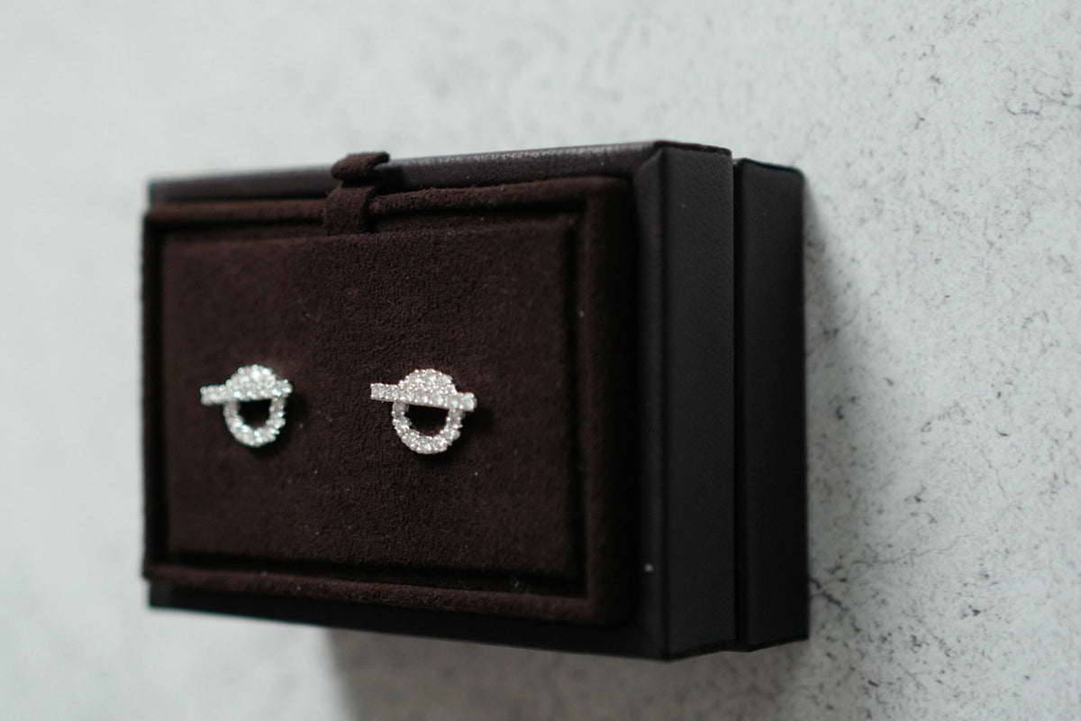 BNIB Hermes Finesse Earrings White Gold With Diamonds $11K Retail