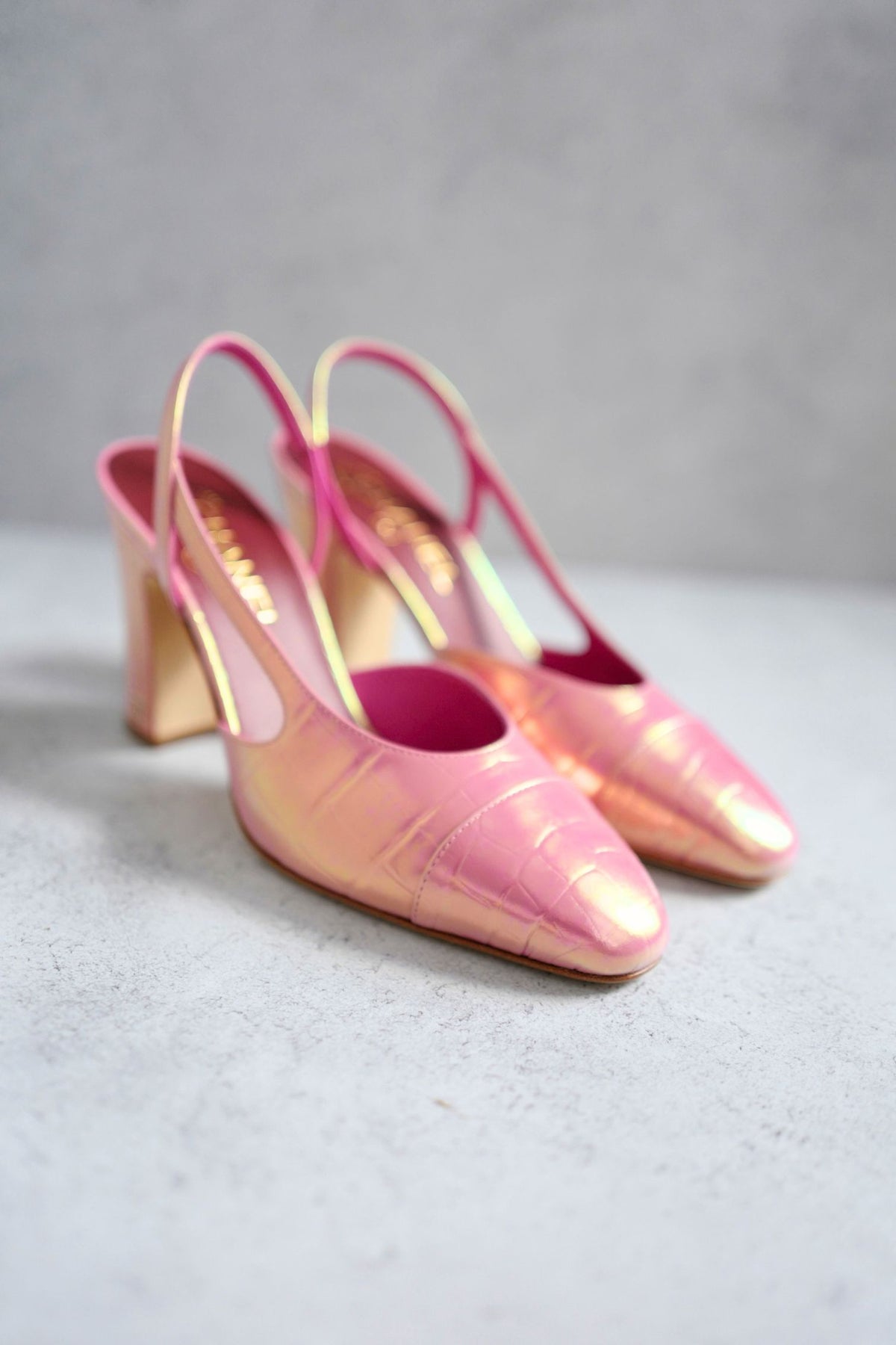 Chanel 26K Matthieu Blazy's Sling Backs Croc Embossed Calfskin Pink Size 38