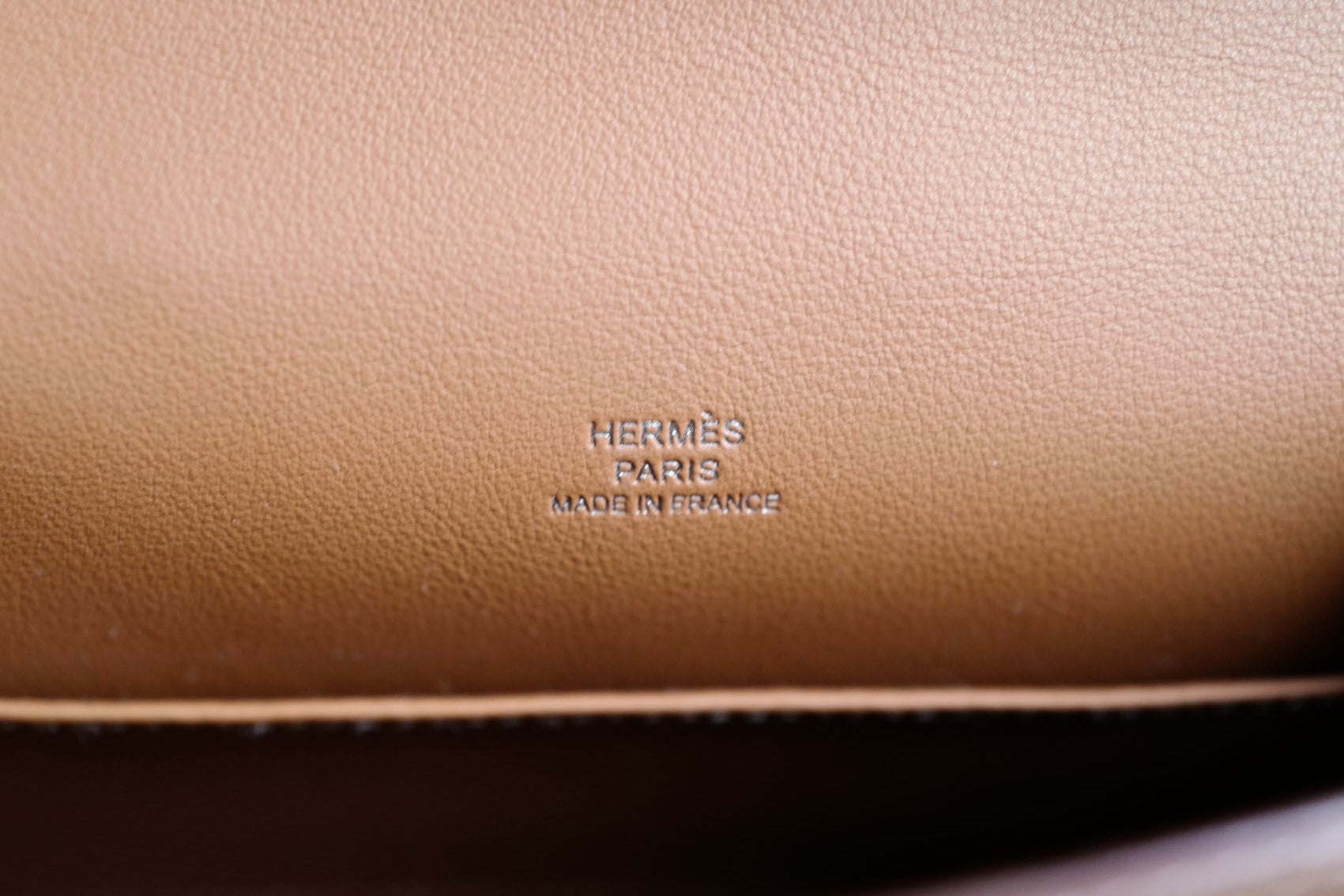Hermès Kelly Pochette Gold Swift Leather Palladium Hardware K Stamp