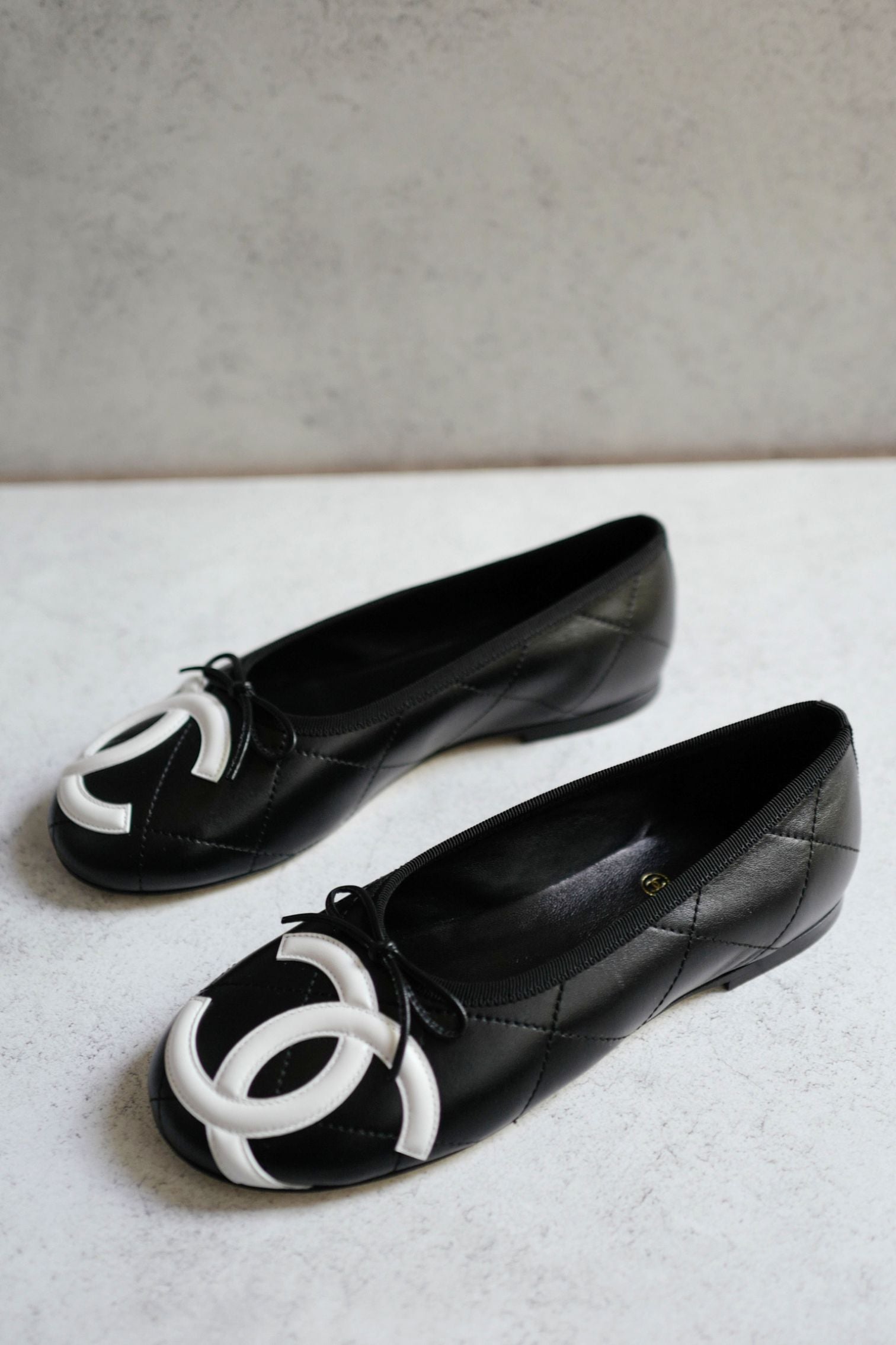 Chanel 26M Coco Beach Ballet Flats Black Lambskin Size 37.5
