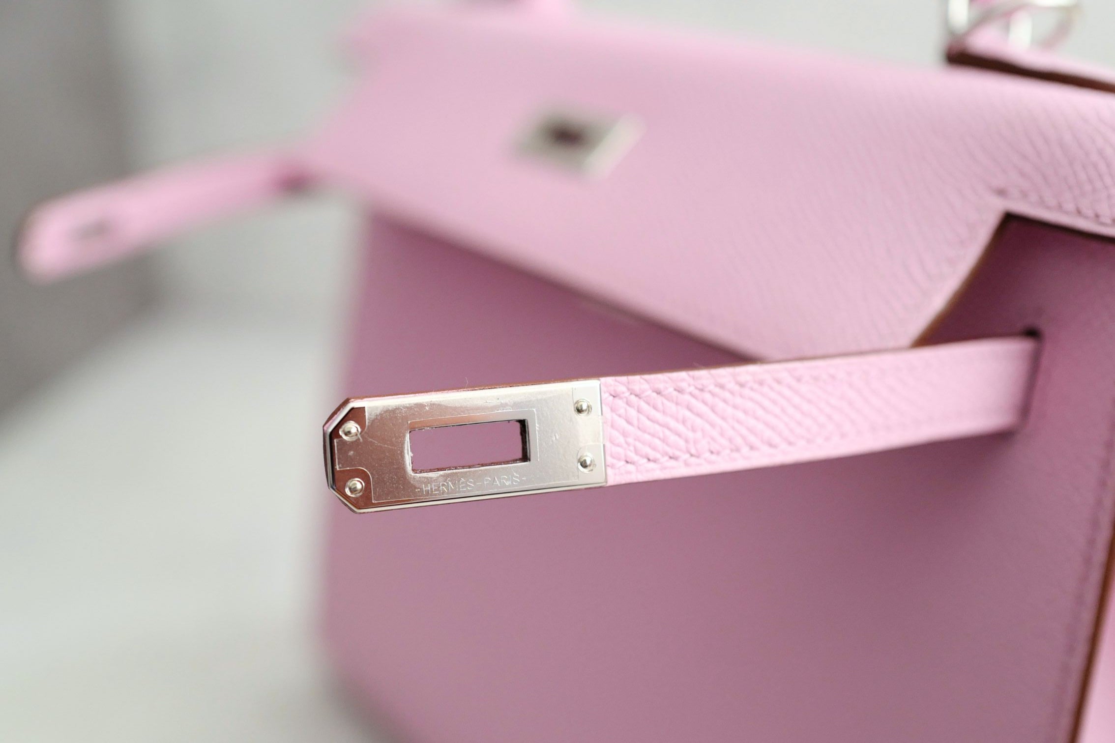BNIB Hermès Kelly 25 Mauve Sylvestre Epsom Sellier PHW G Stamp 2026