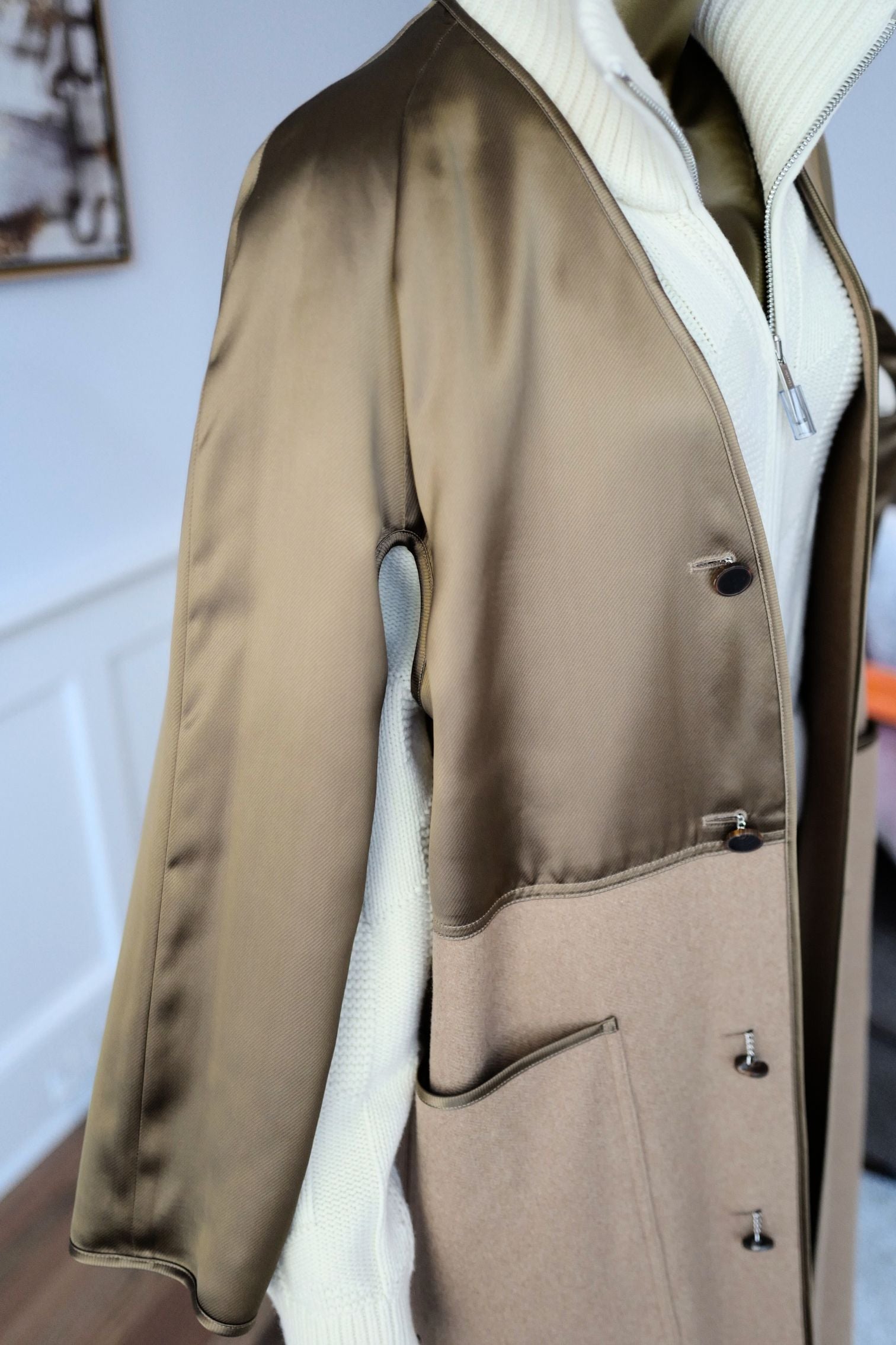 Hermès Women’s Overcoat Size 34 Beige Camel Hair Coat