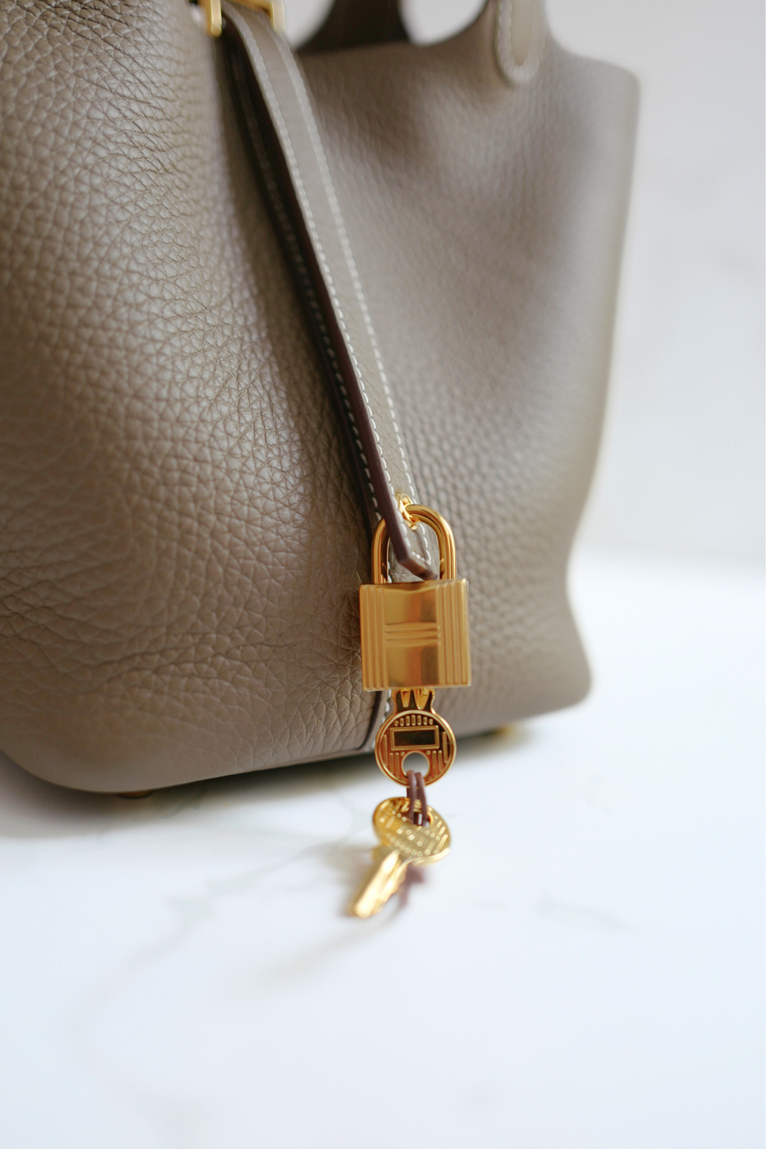 BNIB Hermes Picotin 18 Etoupe Clemence Leather with Gold Hardware