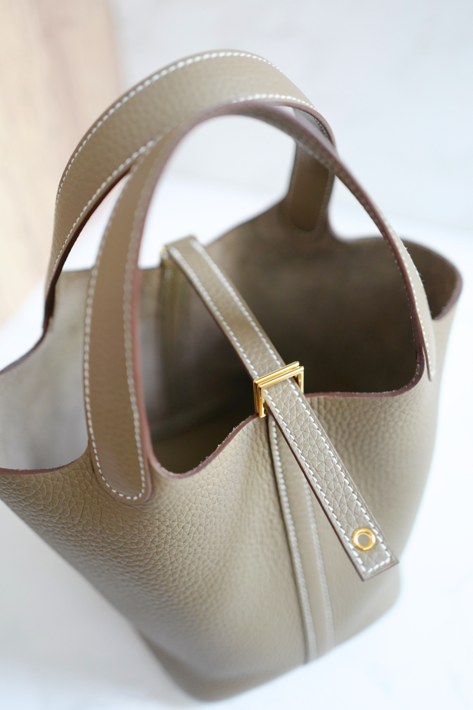 BNIB Hermes Picotin 18 Etoupe Clemence Leather with Gold Hardware