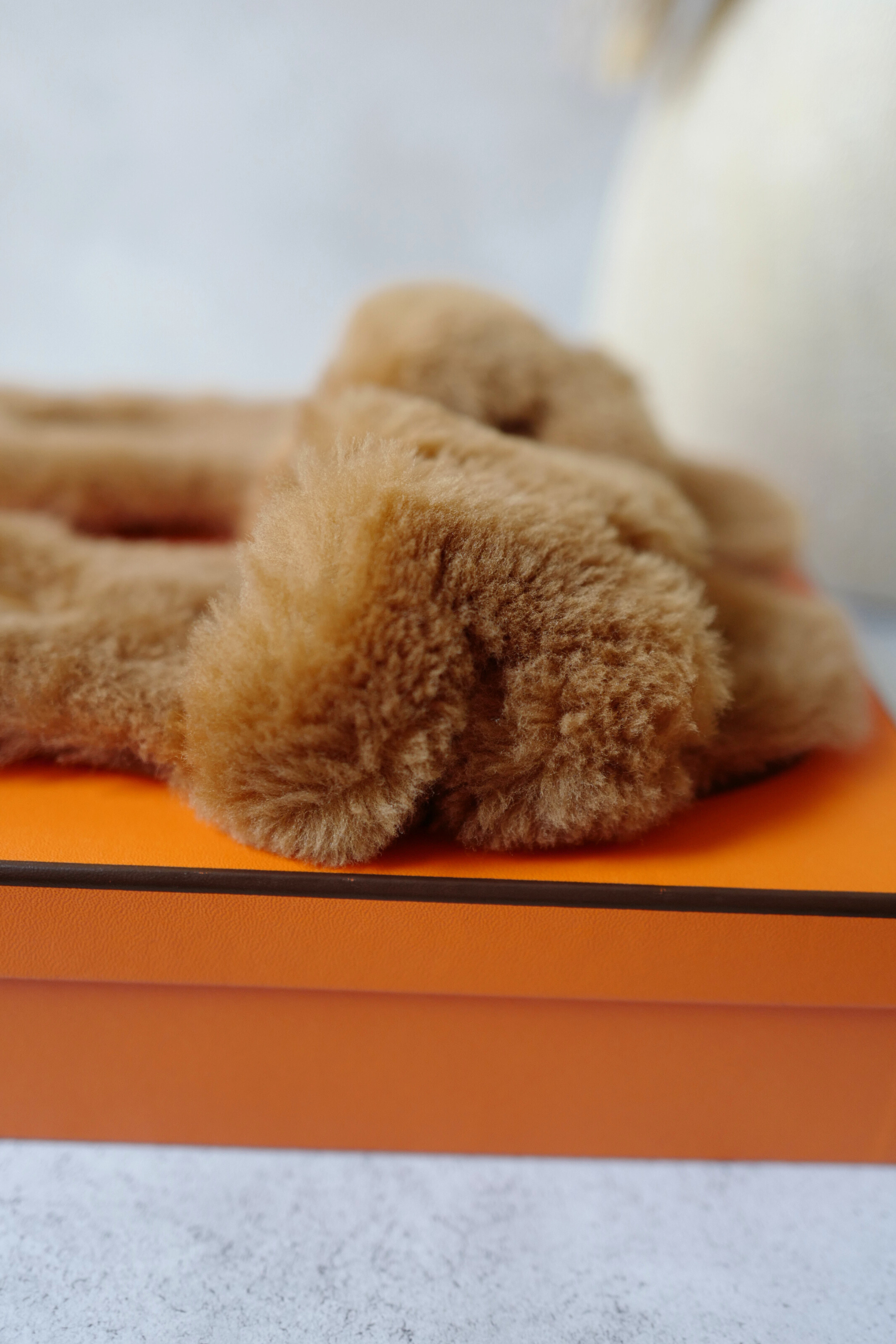 New Hermès Oran Sandal in Sheep Fur Naturel Size 38.5
