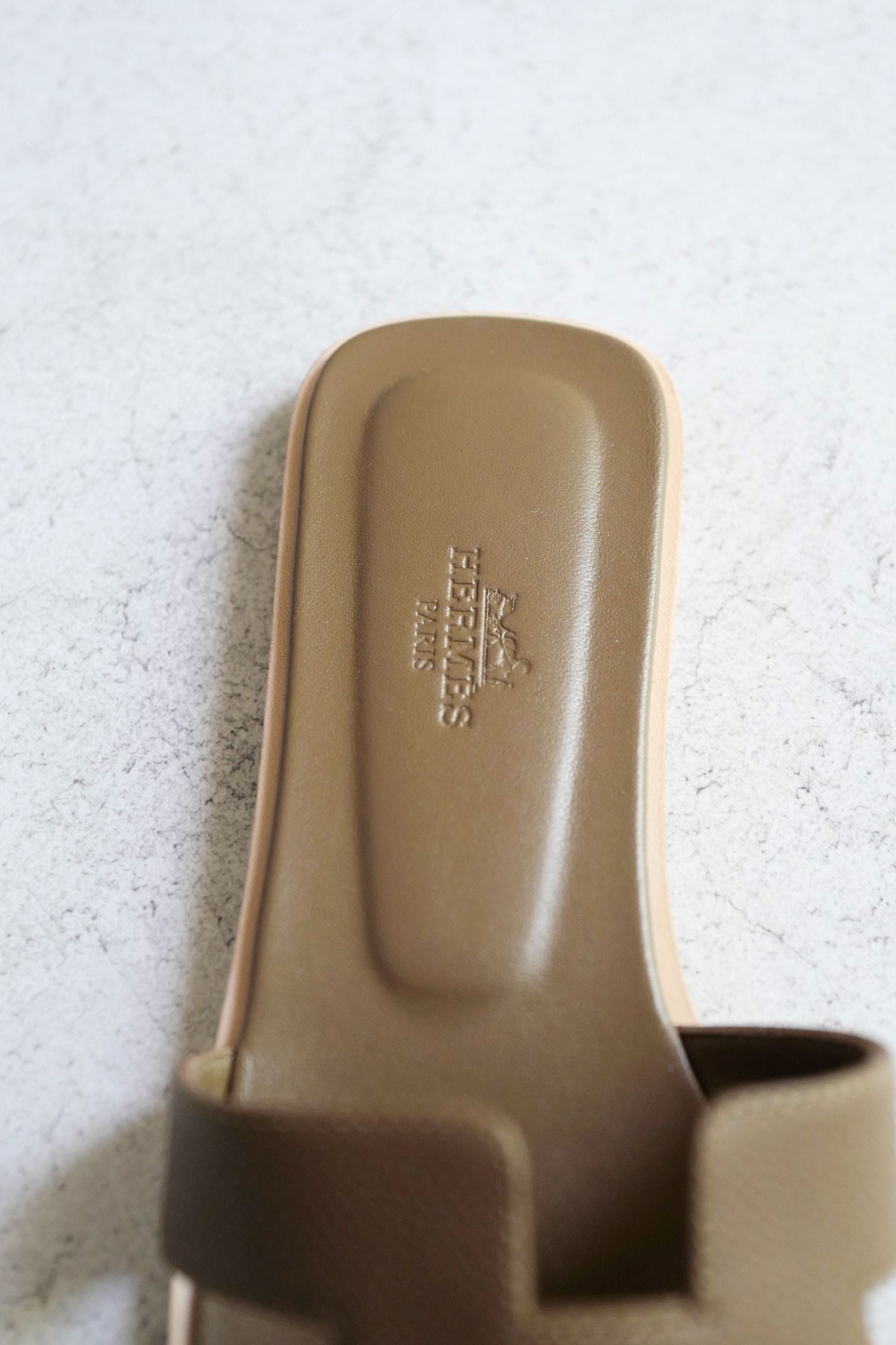 Hermès Oran Sandal Étoupe Calfskin Leather Size 38