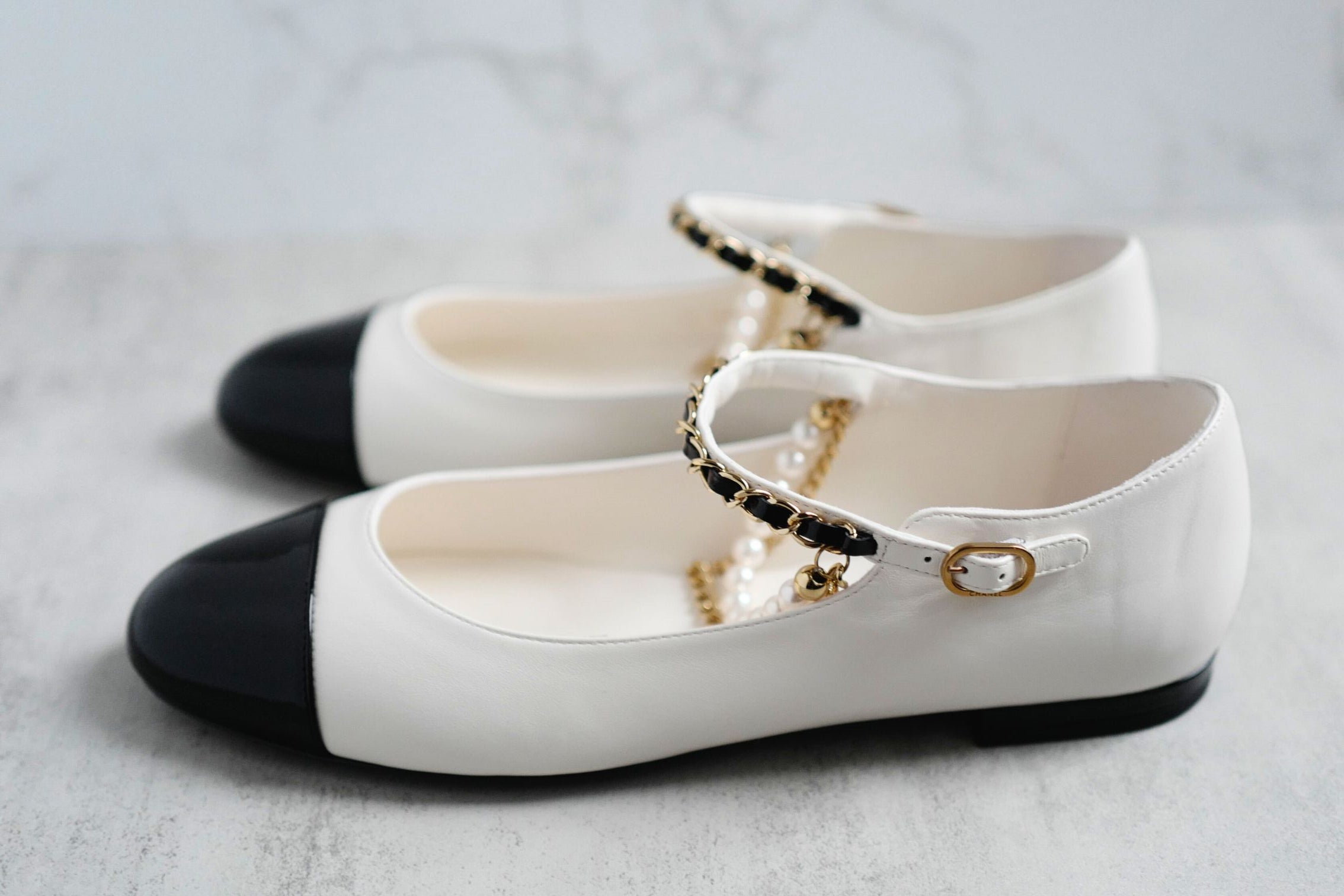 CHANEL Mary Jane Black/White Lambskin Patent Leather Pearl Detail Size 39