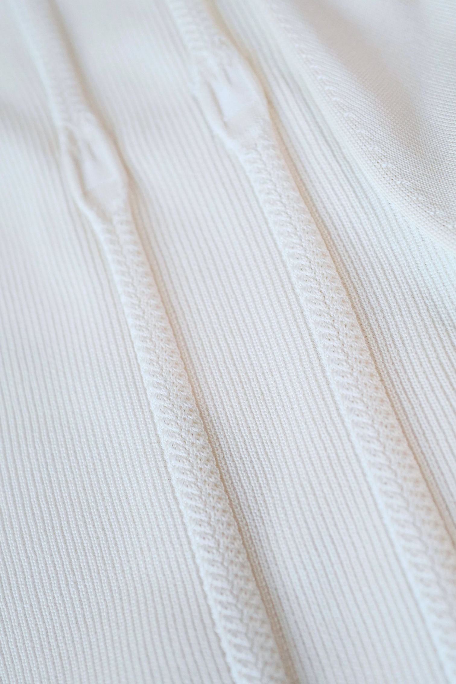 Hermès Long-Sleeve Textured Silk Cotton V-Neck Sweater Blanc Naturel Size 36