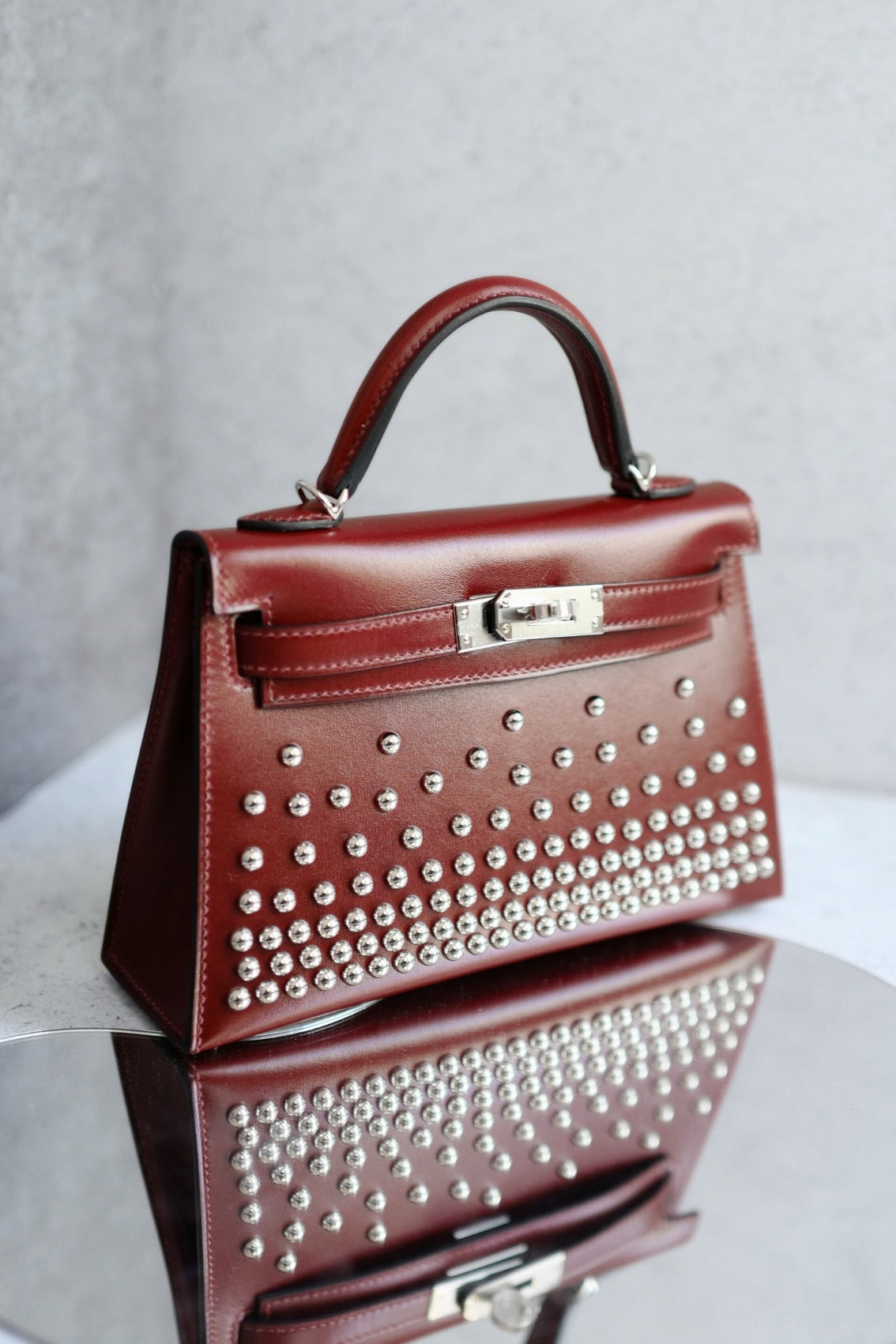 Hermès Kelly 20 Clouté Rouge H Palladium Hardware Stamp K