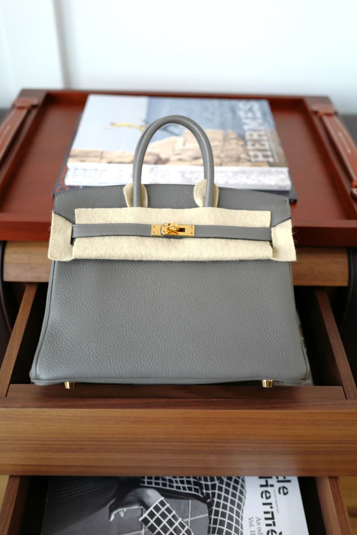Hermès Birkin 25 Gris Meyer Togo Leather Gold Hardware D Stamp