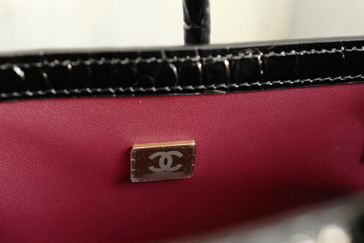 NEW Chanel 26K Matthieu Blazy's Small Tote Black Croc Embossed Calfskin GHW