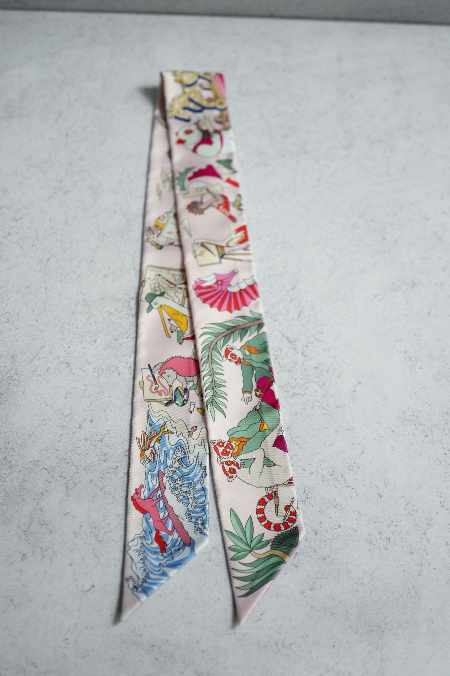 Hermès Academia Hippica Twilly Rose Nacre / Vert Amande / Multicolore 100% Silk