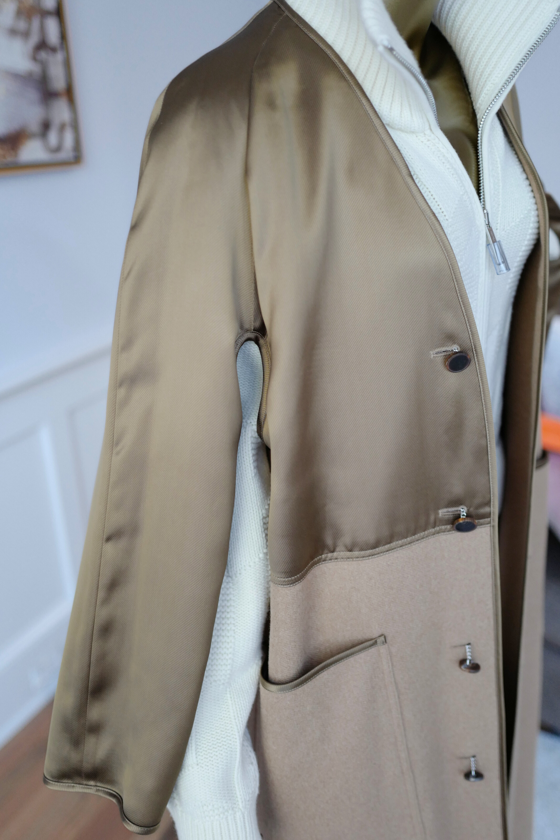 Hermès Women’s Overcoat Size 34 Beige Camel Hair Coat