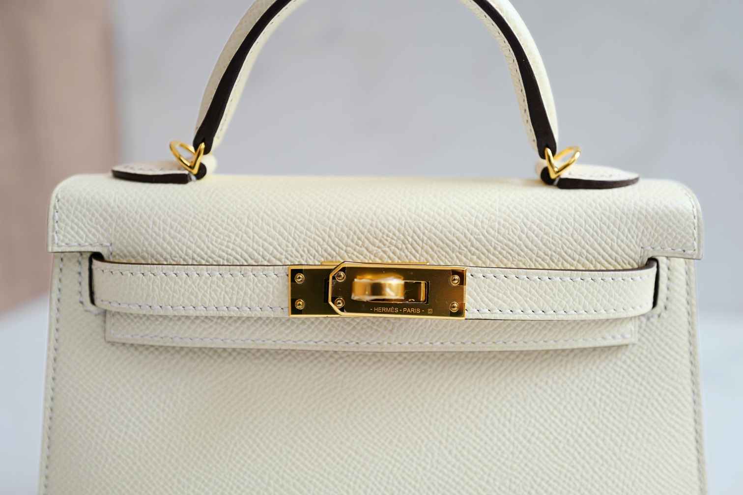 BNIB Hermès Mini Kelly 20 in Nata Epsom Leather Gold HW