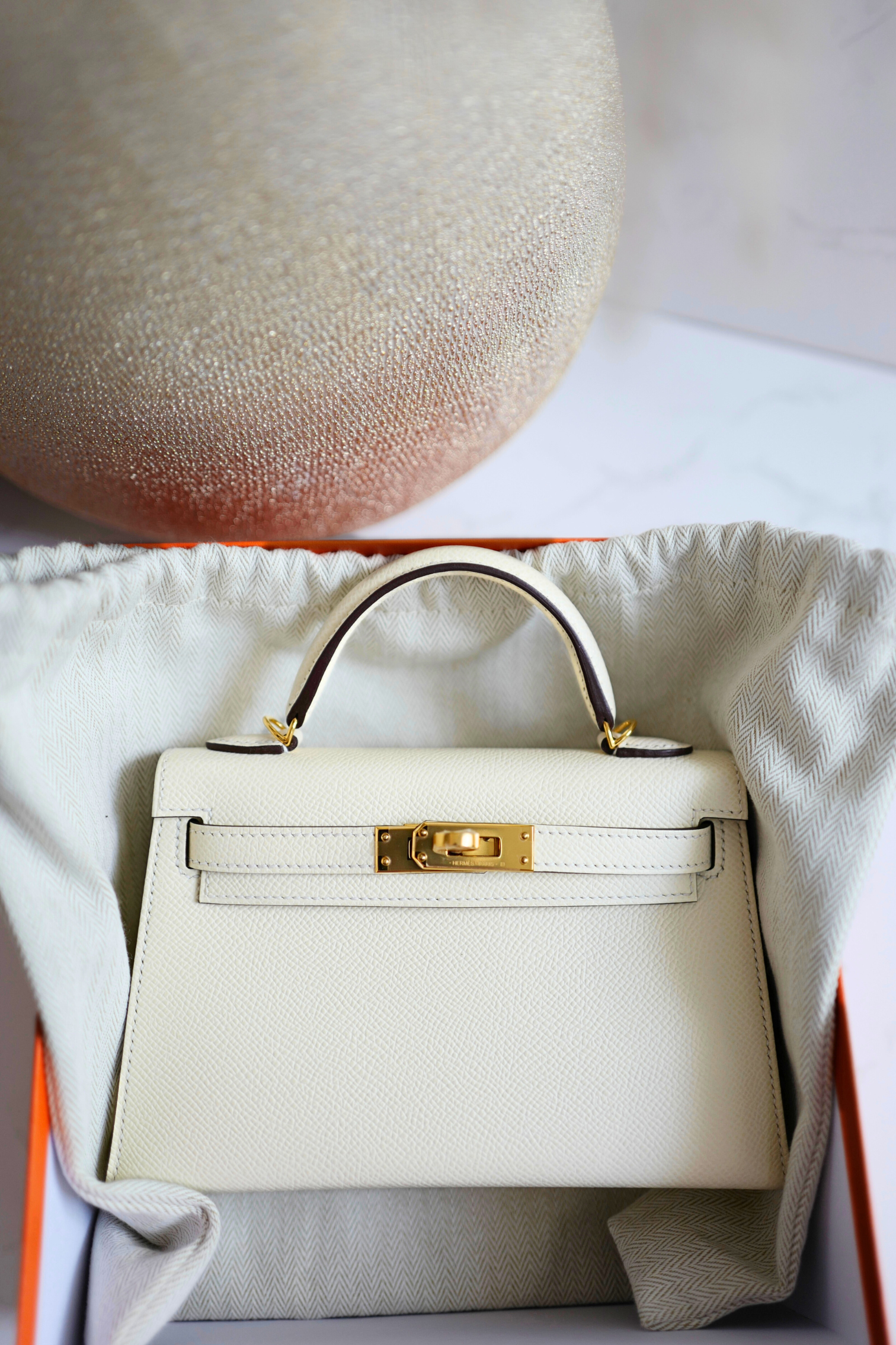 BNIB Hermès Mini Kelly 20 in Nata Epsom Leather Gold HW
