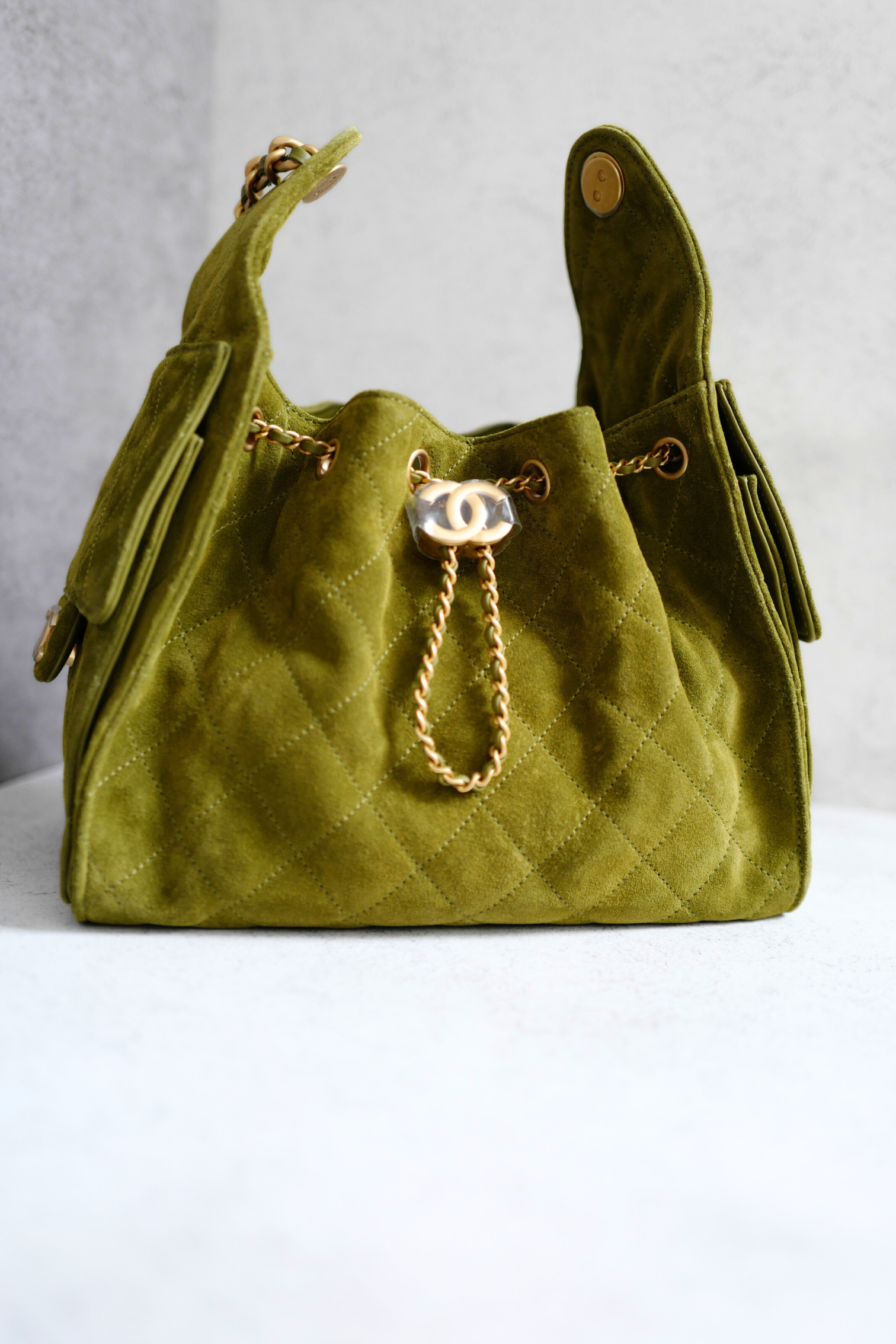 BNIB Chanel 25K Small Hobo Bag Khaki Green Suede with Gold Hardware