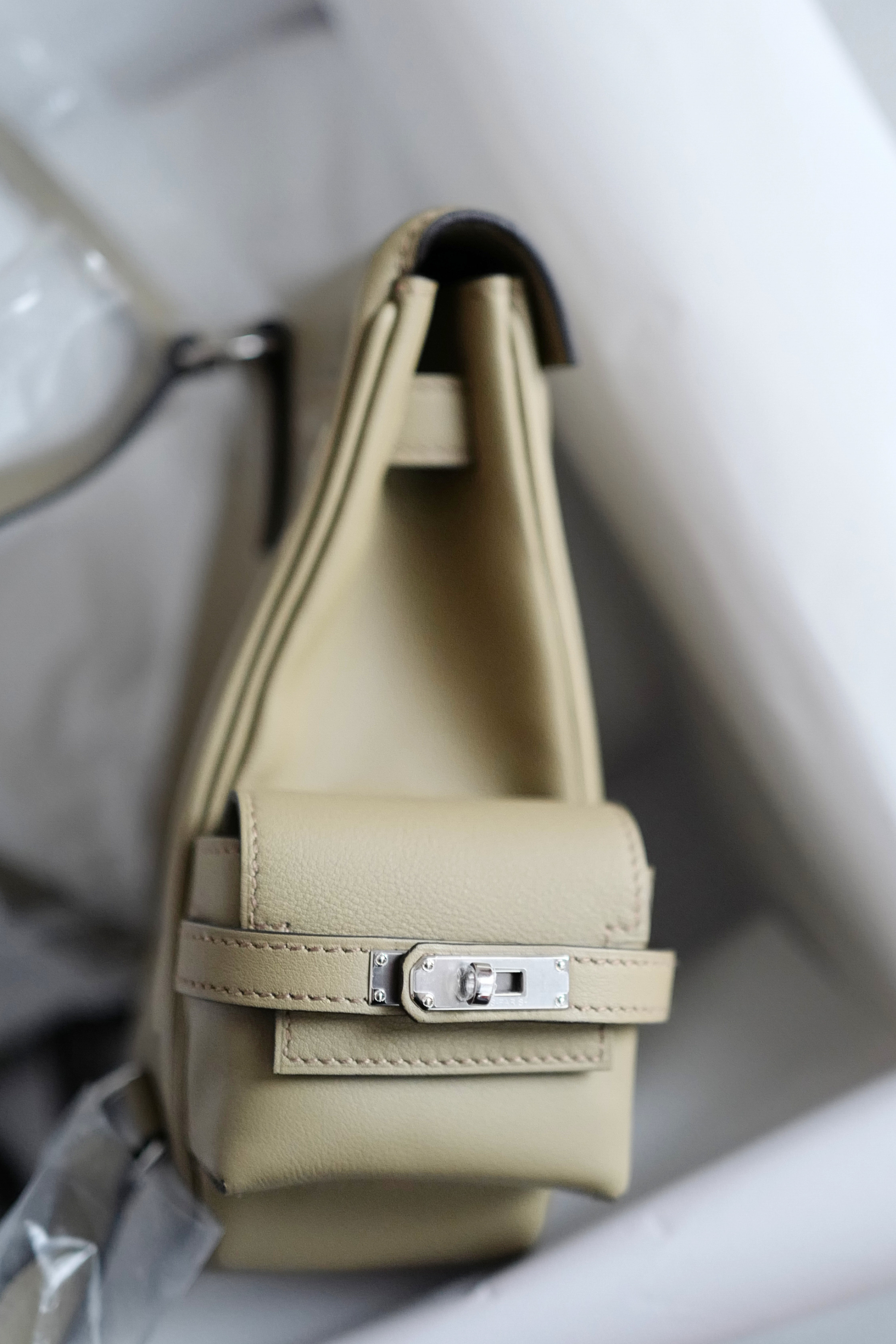 Hermès Kelly Jump Beige Marfa Swift Leather Palladium Hardware W/2024