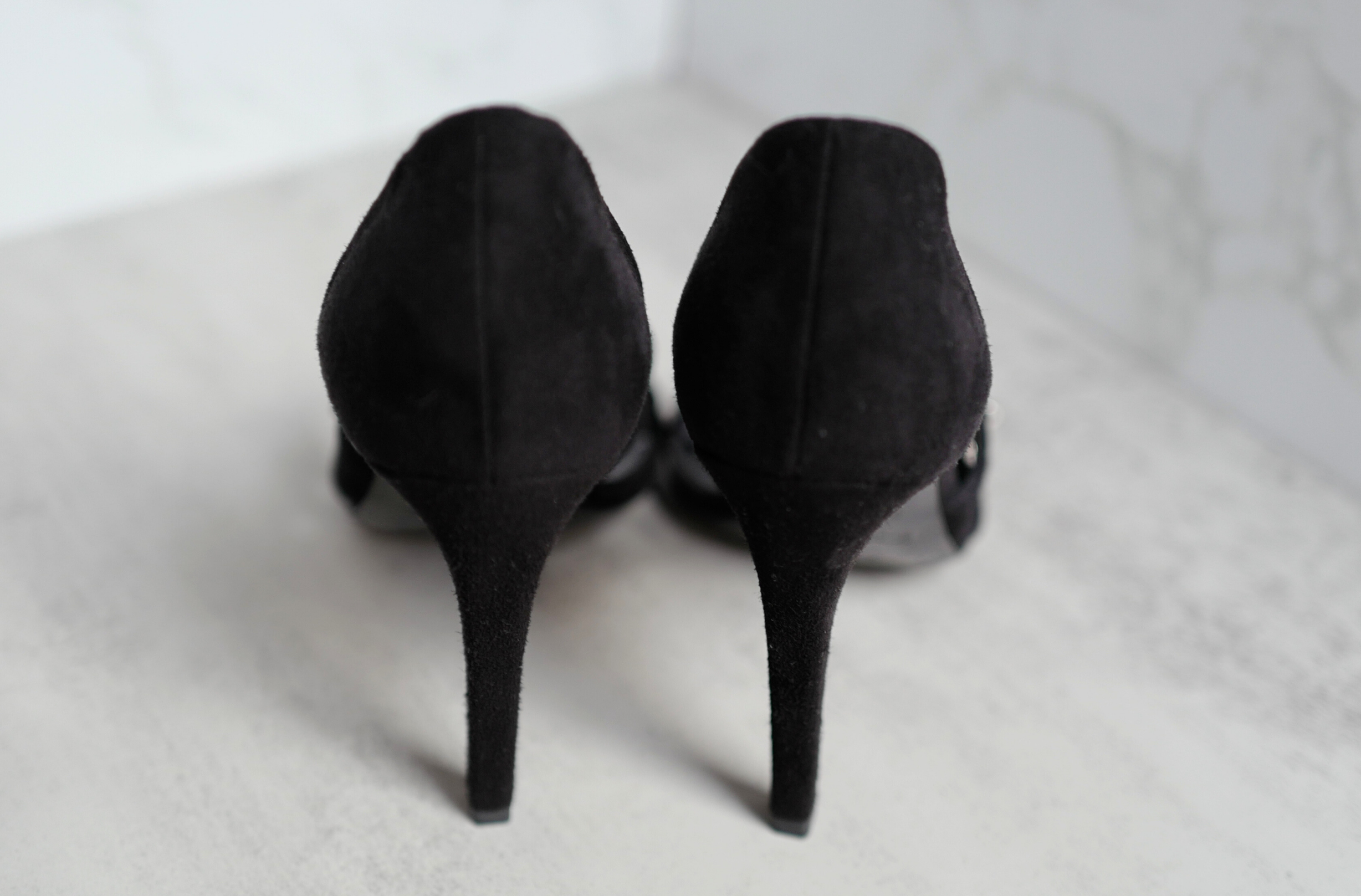 Hermès Lipstick 105 Sandal Noir Black Suede Strappy High Heels Size 37