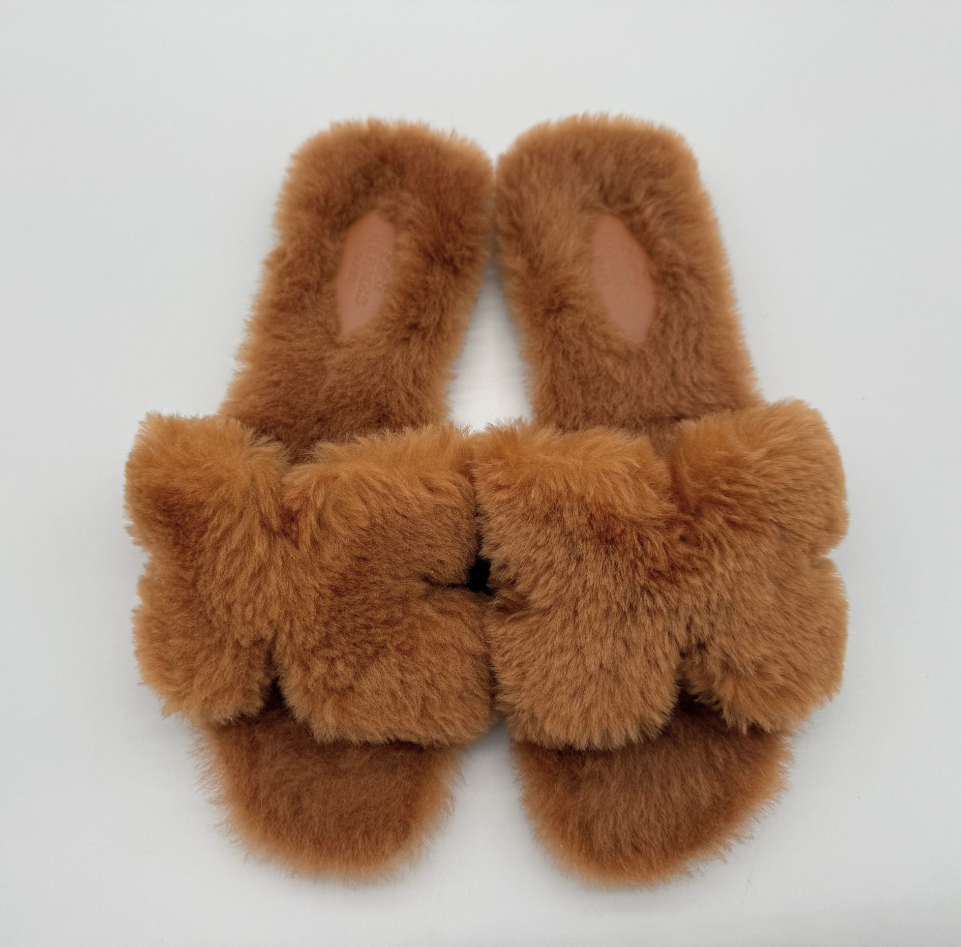 New Hermès Oran Sandal in Sheep Fur Naturel Size 38.5