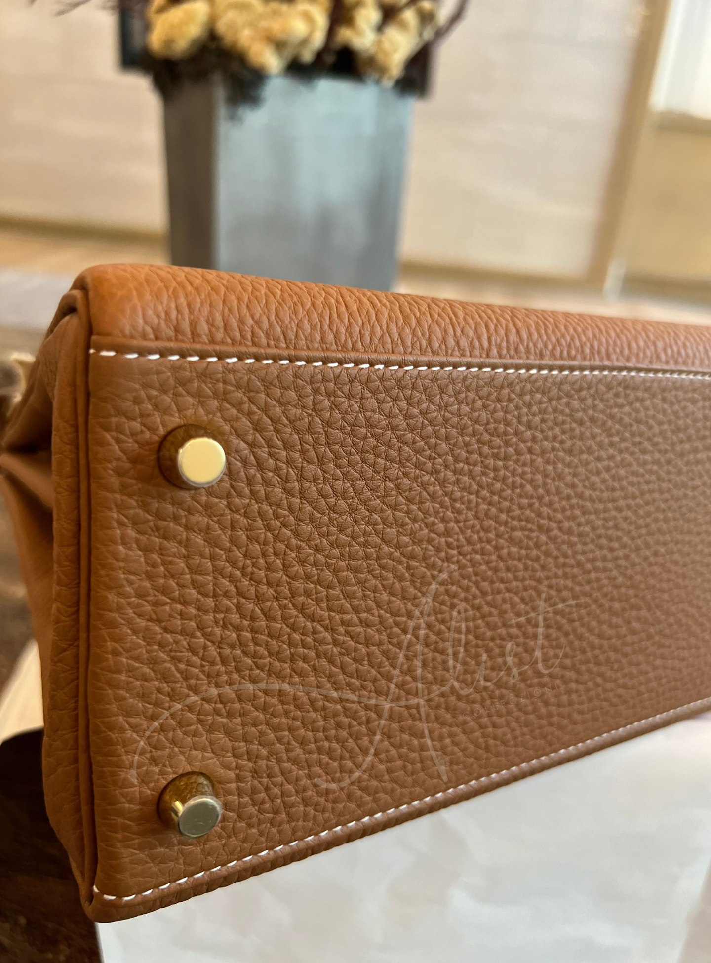 BNIB Hermes Kelly 28 Gold Togo With Gold Hardware Complete W Receipt NEW