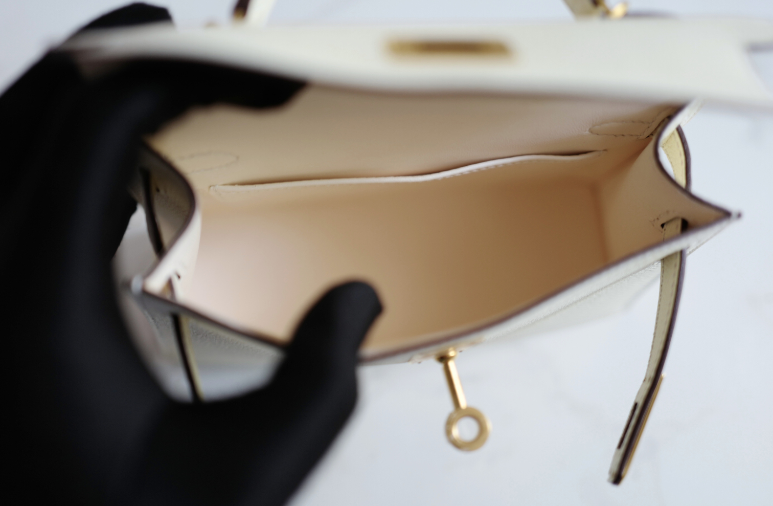 BNIB Hermès Mini Kelly 20 in Nata Epsom Leather Gold HW