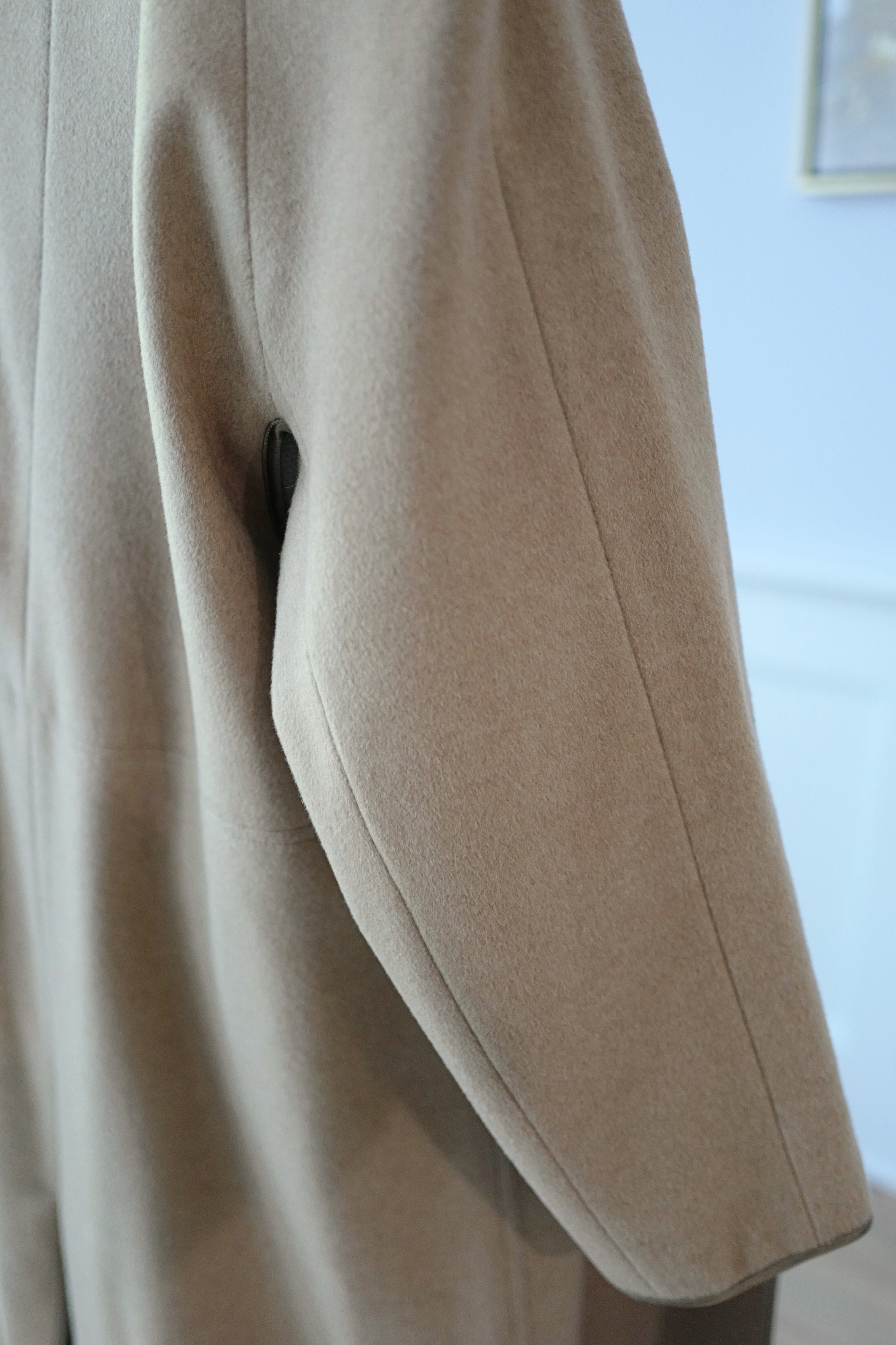 Hermès Women’s Overcoat Size 34 Beige Camel Hair Coat