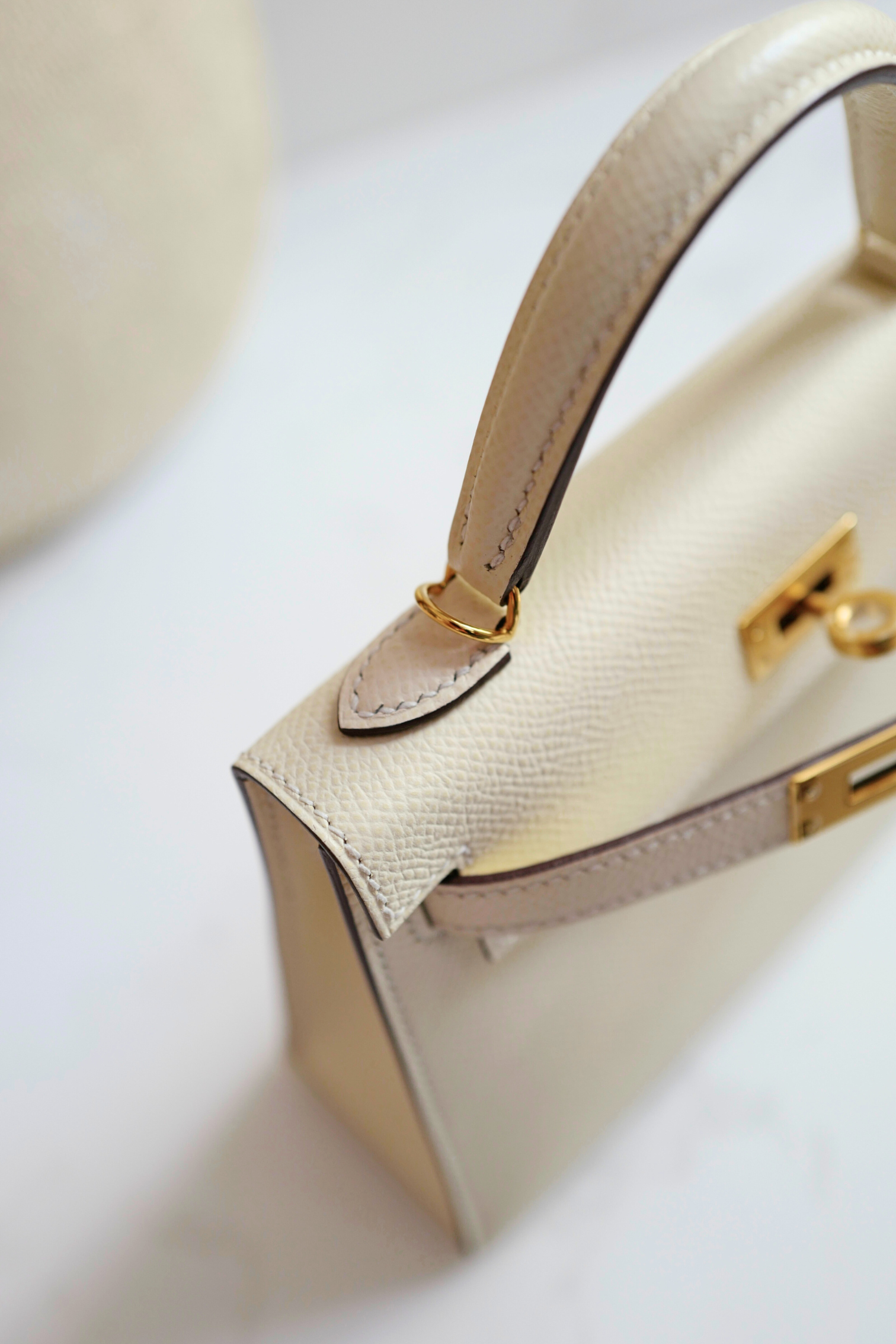 BNIB Hermès Mini Kelly 20 in Nata Epsom Leather Gold HW