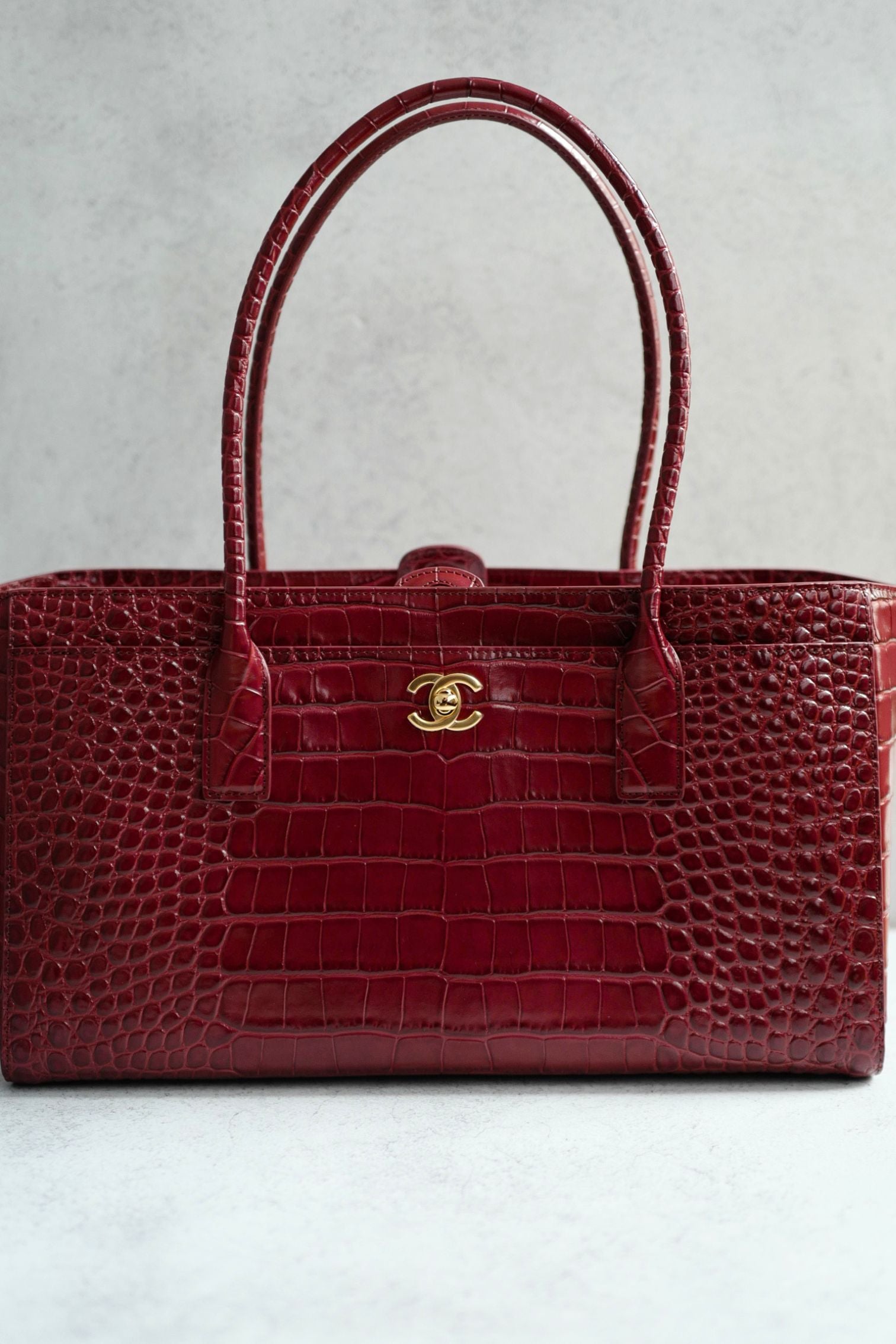 Chanel 26S Matthieu Blazy's Small Tote Red Crocodile Embossed Calfskin GHW