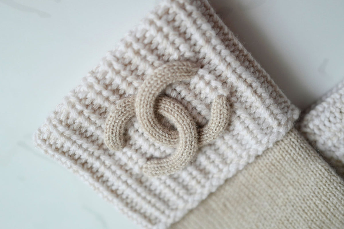 NEW Chanel Fall-Winter 2024/25 Knit Gloves CC Logo