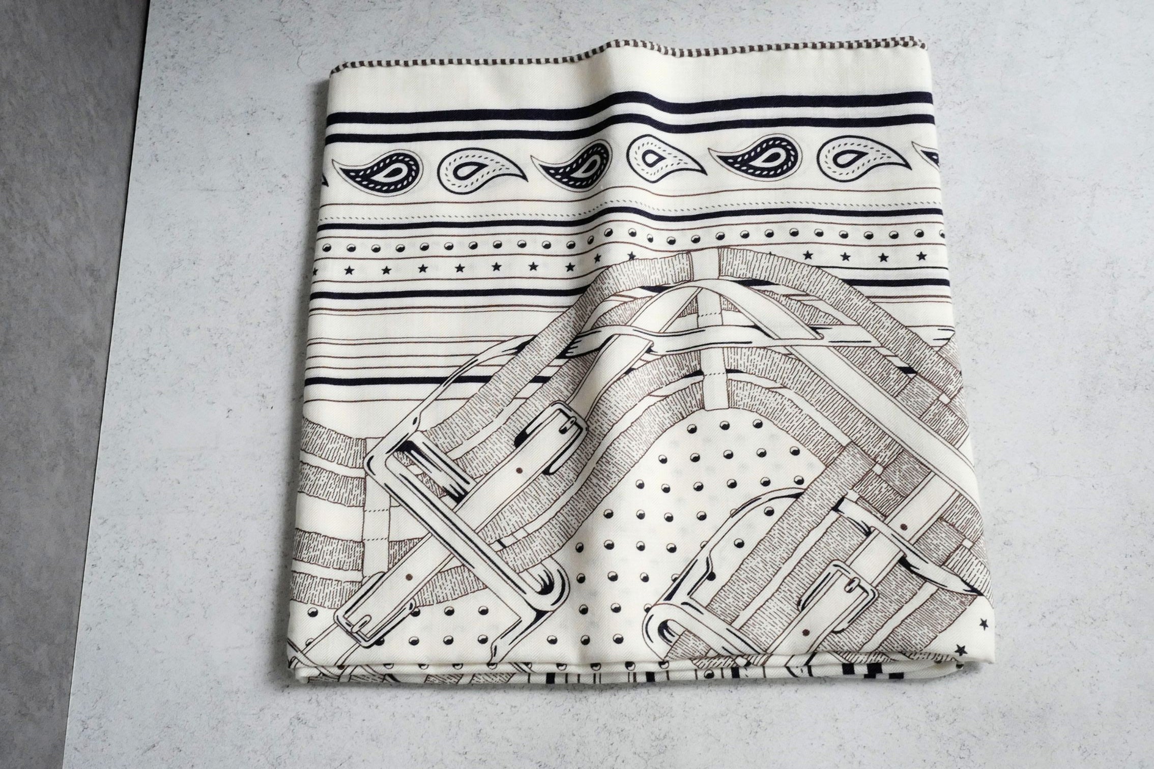 Hermès Mors a Jouets Bandana Shawl 140 Blanc/Bleu Marine/Ébène Cashmere Silk