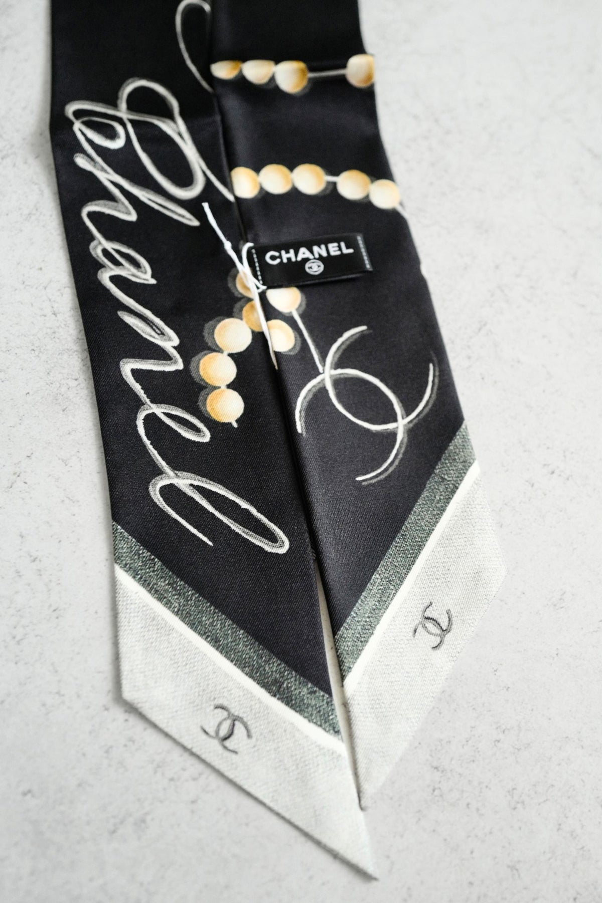 Chanel 26K Matthieu Blazy's Slim Bandeau Silk Twill Black/Ecru/Gray Pearl Accents
