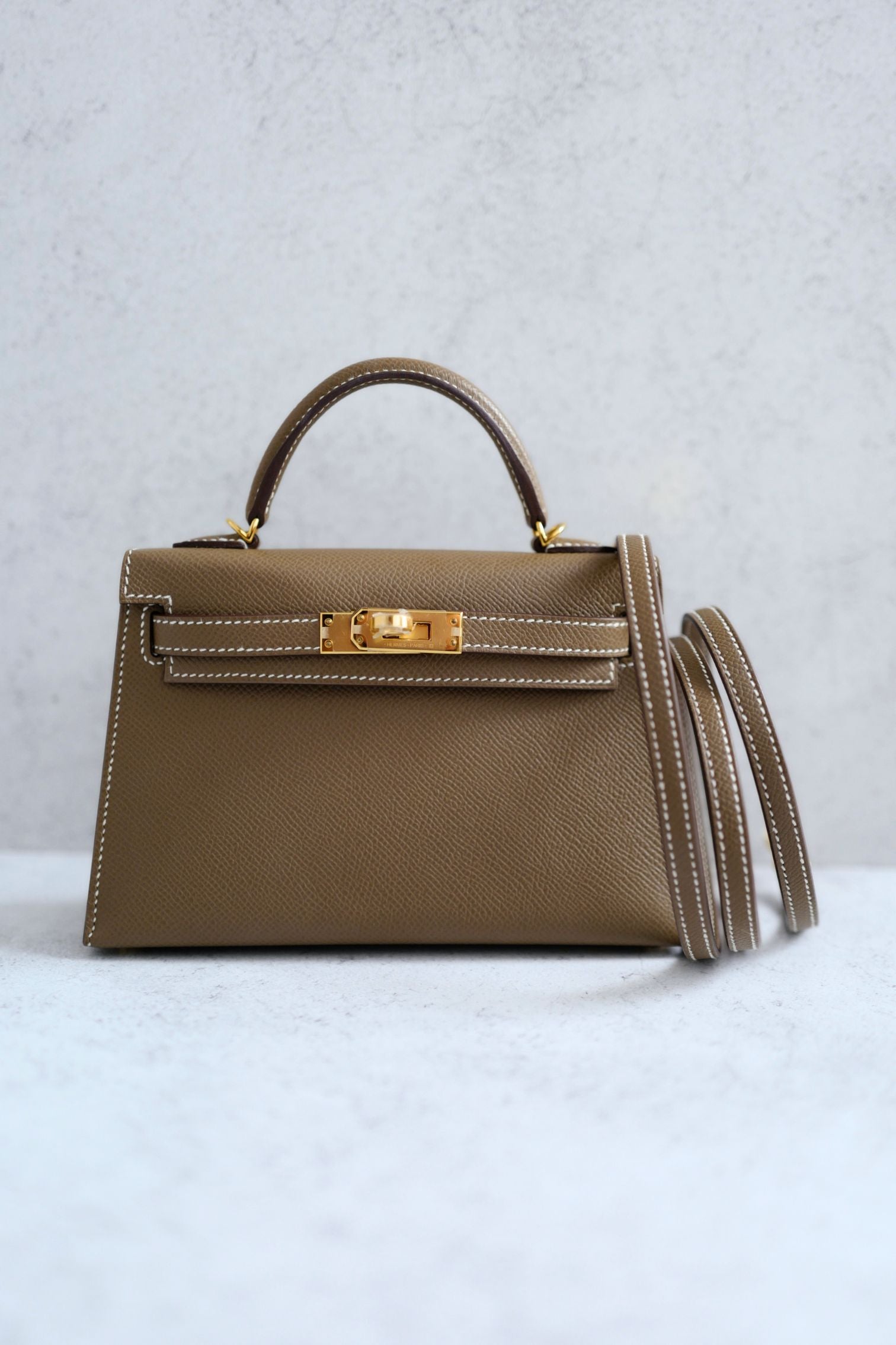 Hermès Mini Kelly Etoupe Epsom Leather Gold Hardware 2023 B Stamp