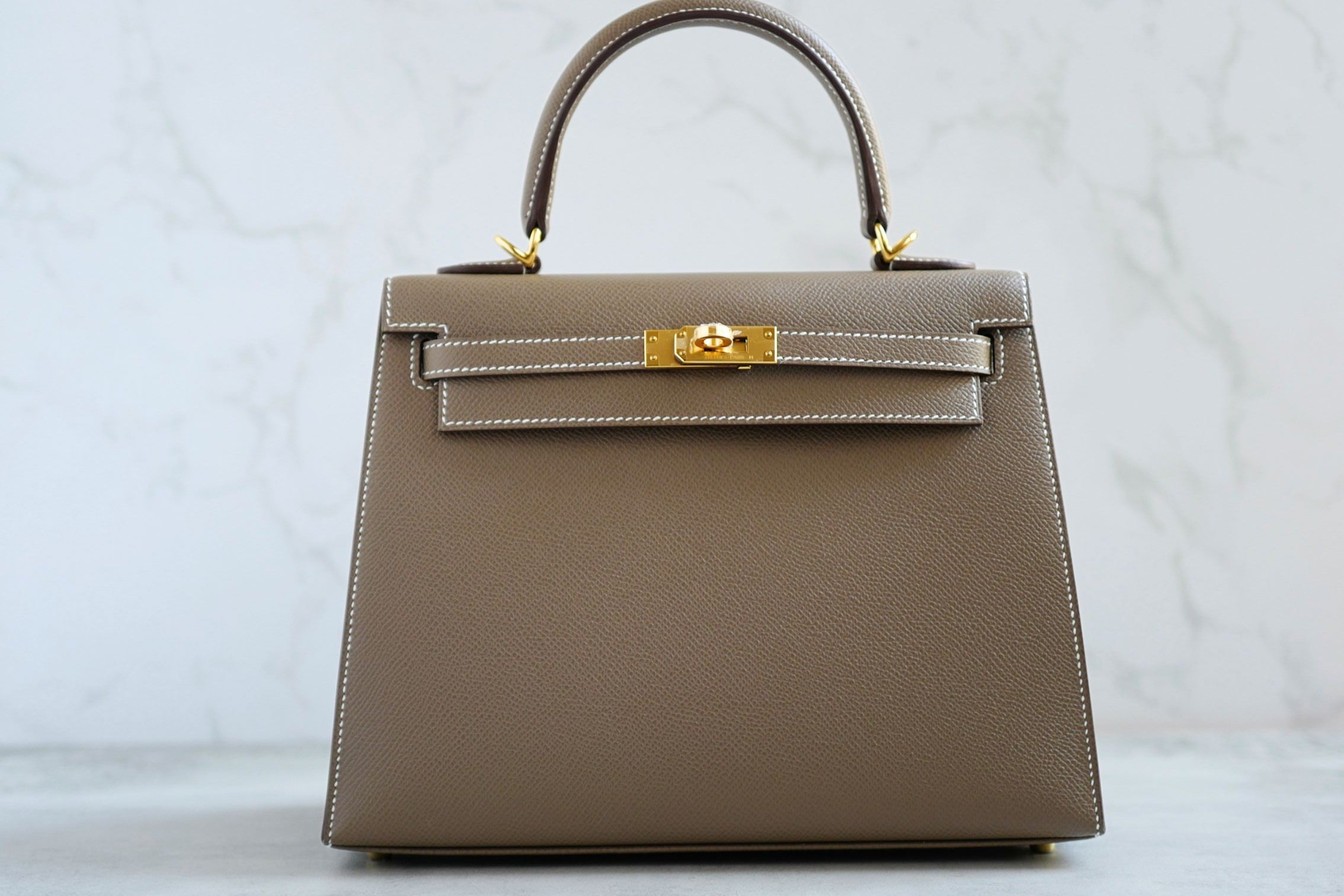NEW Hermes Kelly 25 Etoupe Epsom Sellier Gold Hardware