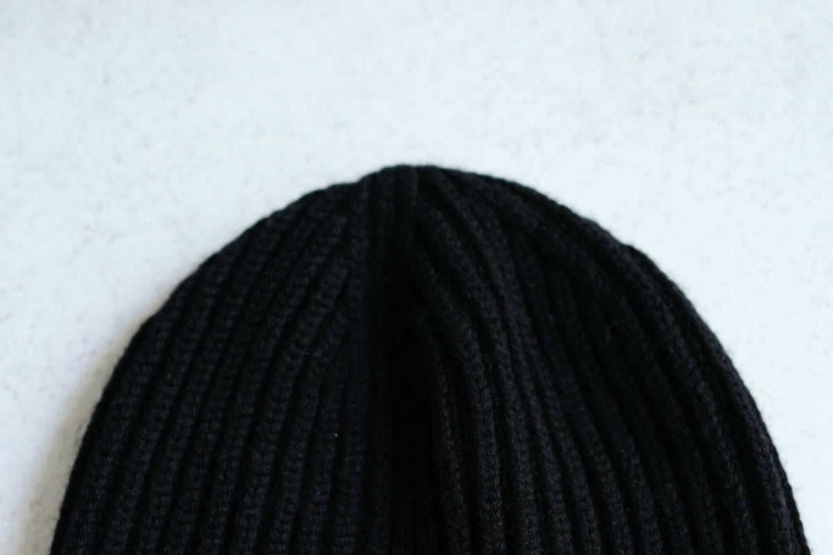 Chanel Black Cashmere Beanie Sequin CHANEL Logo Hat New 23