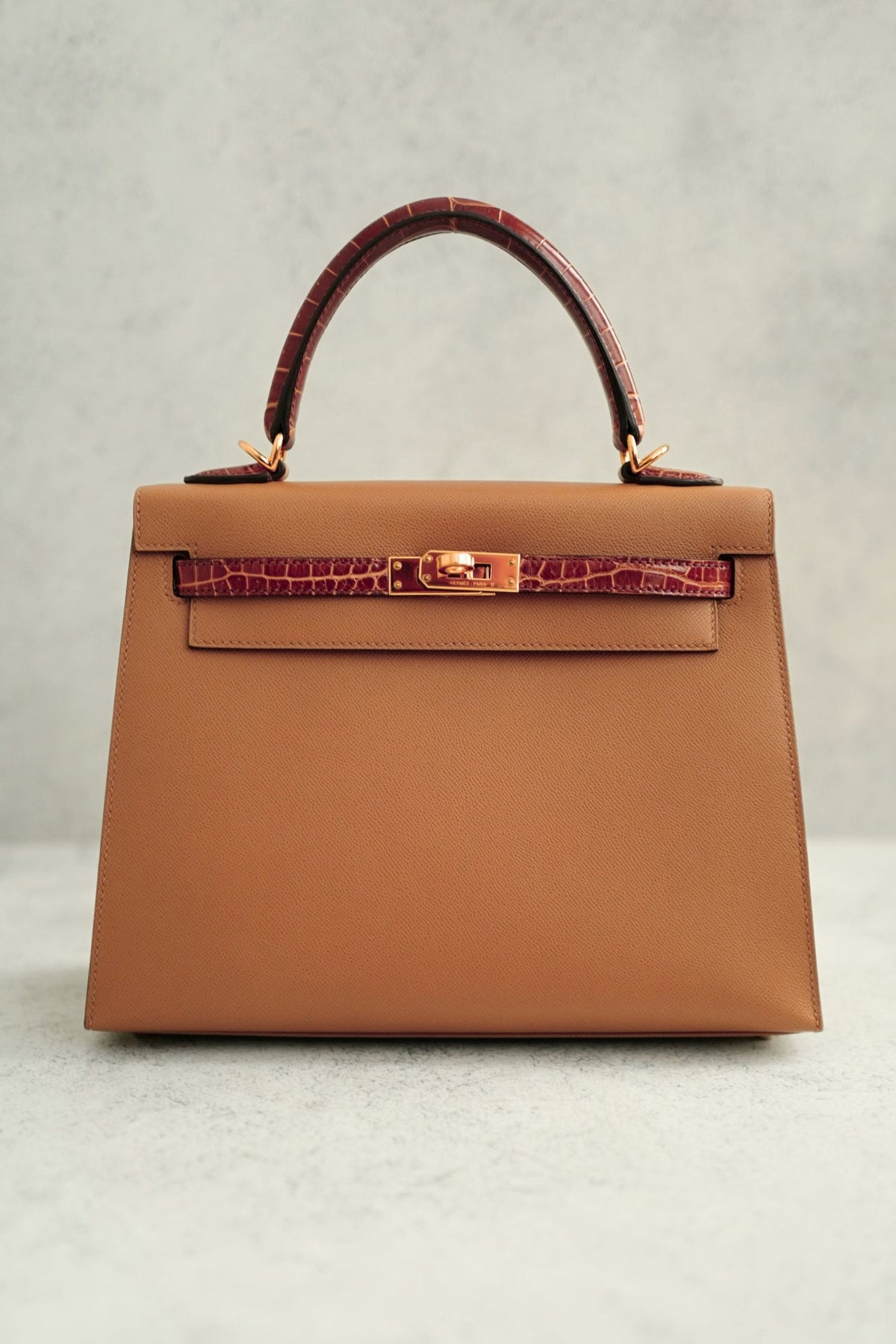 Hermes Kelly 25 Touch Chai/Miel Veau Madame Sellier Gold Hardware