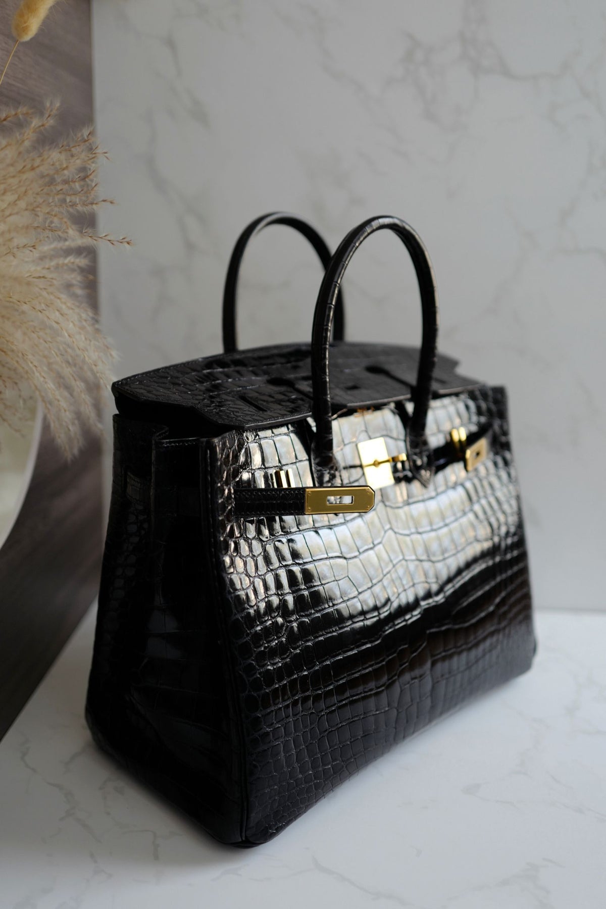 Hermès Birkin 35 Black Shiny Porosus Crocodile Gold HW #D Preowned Condition