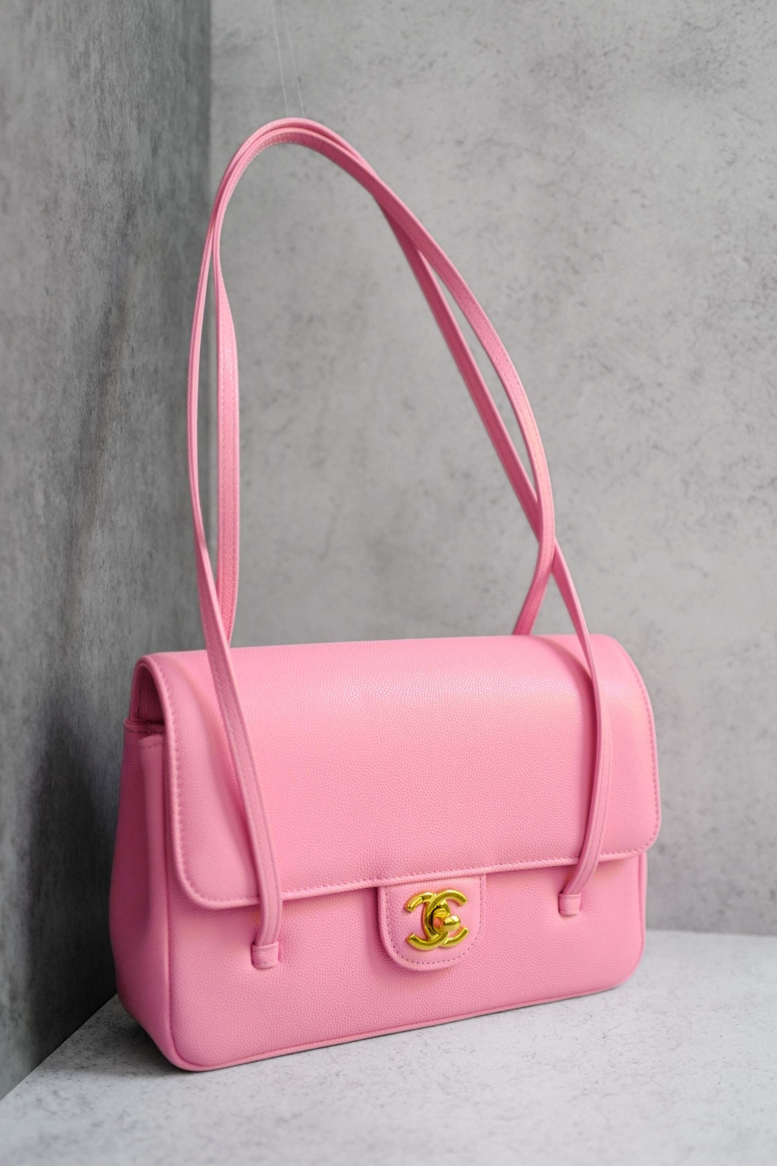 NEW Chanel 26S Preppy Coco 22 Small Pink Grained Shiny Calfskin Gold Hardware