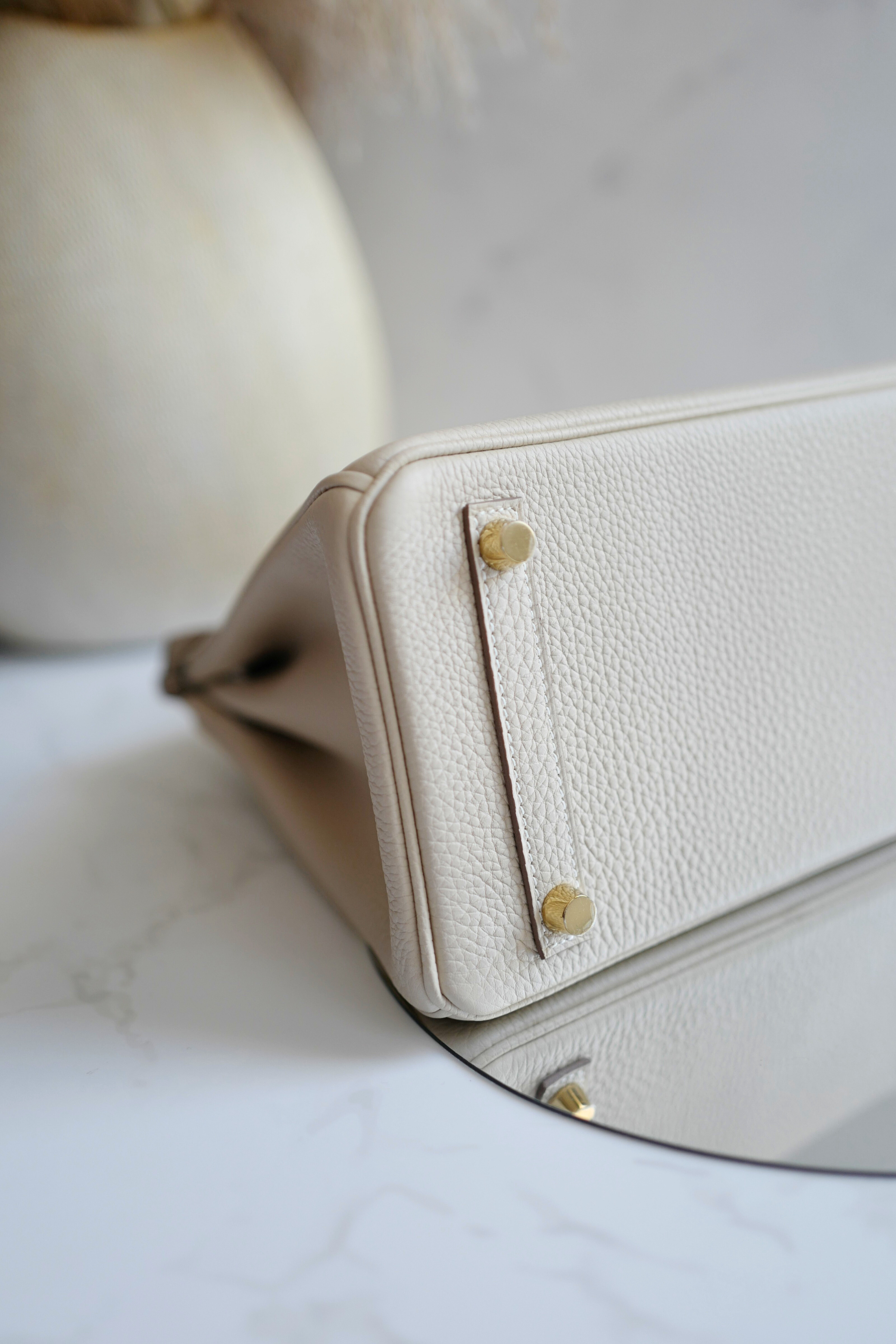 BNIB Hermès Birkin 25 Bag Craie Togo Leather with Gold Hardware