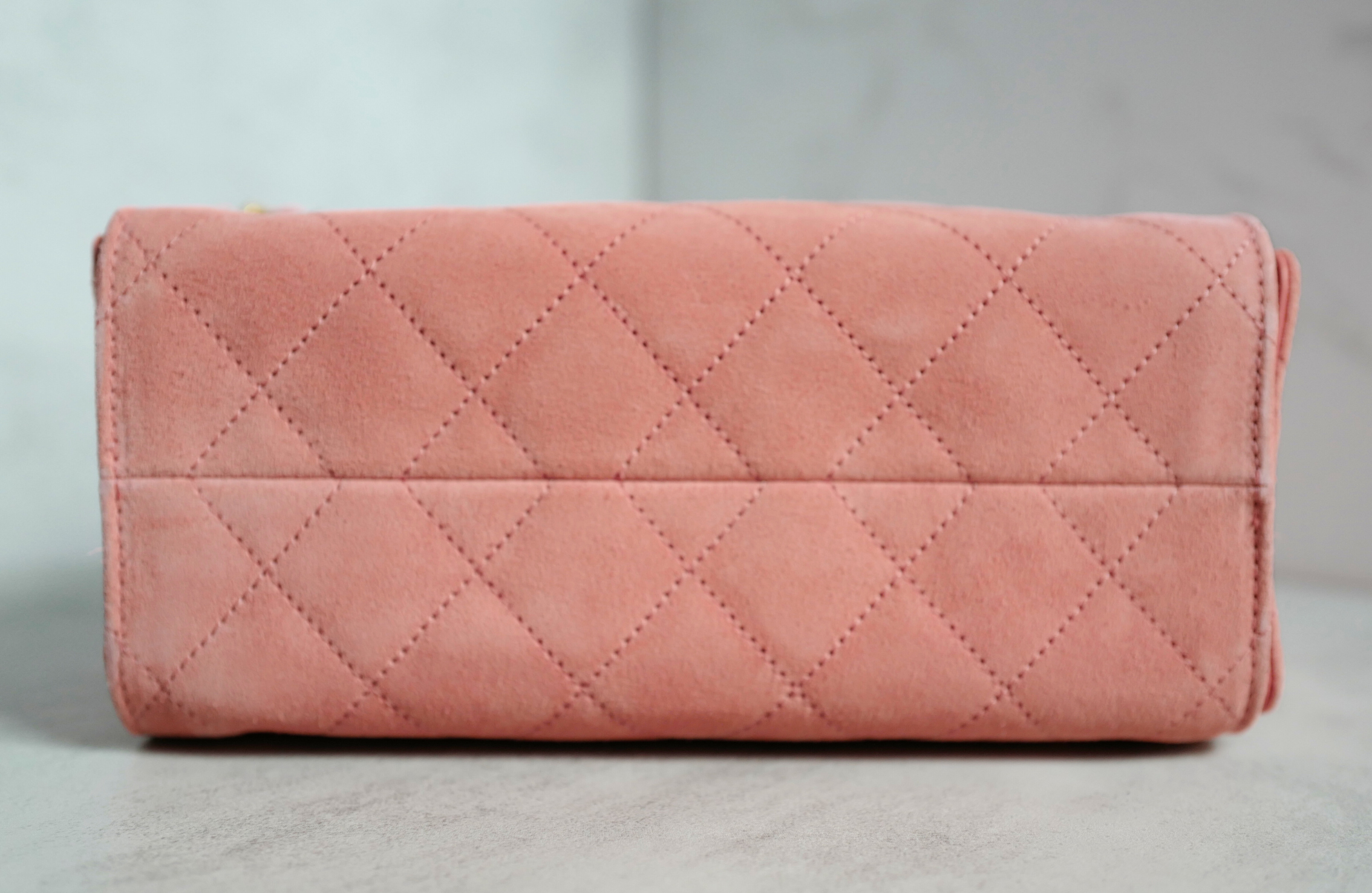 BNIB Chanel 26C Mini Hobo Shoulder Bag in Pink Suede with Gold Hardware