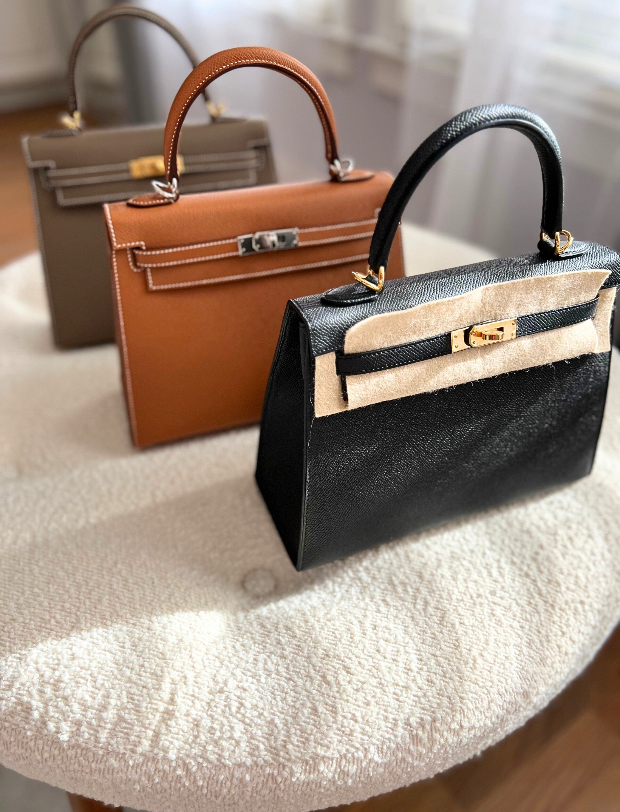 BNIB Hermes Kelly 25 Black Epsom Sellier with Gold Hardware