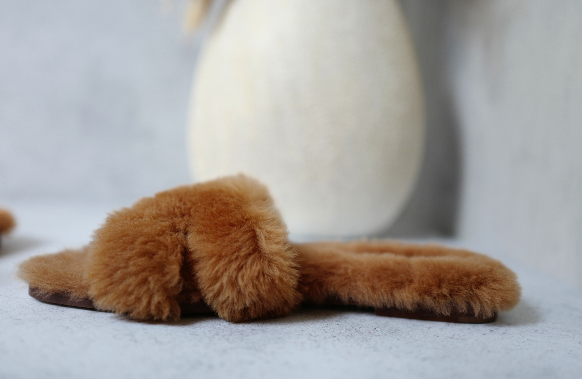 New Hermès Oran Sandal in Sheep Fur Naturel Size 38.5