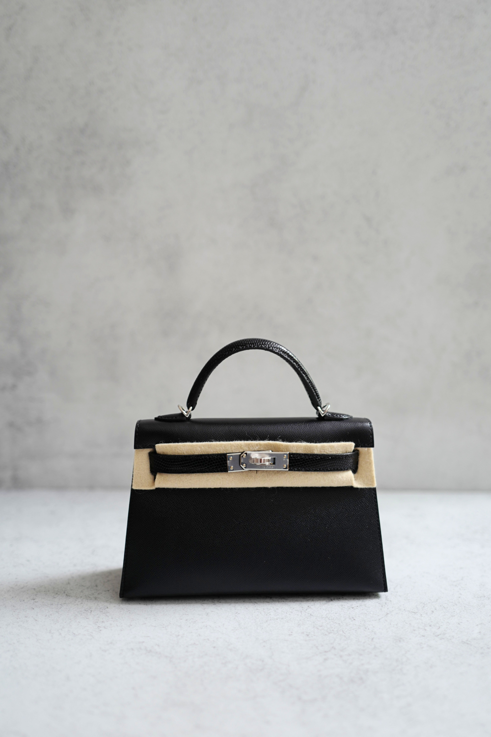 BNIB Hermes Mini Kelly Touch Veau Madame Lizard Black with Palladium H