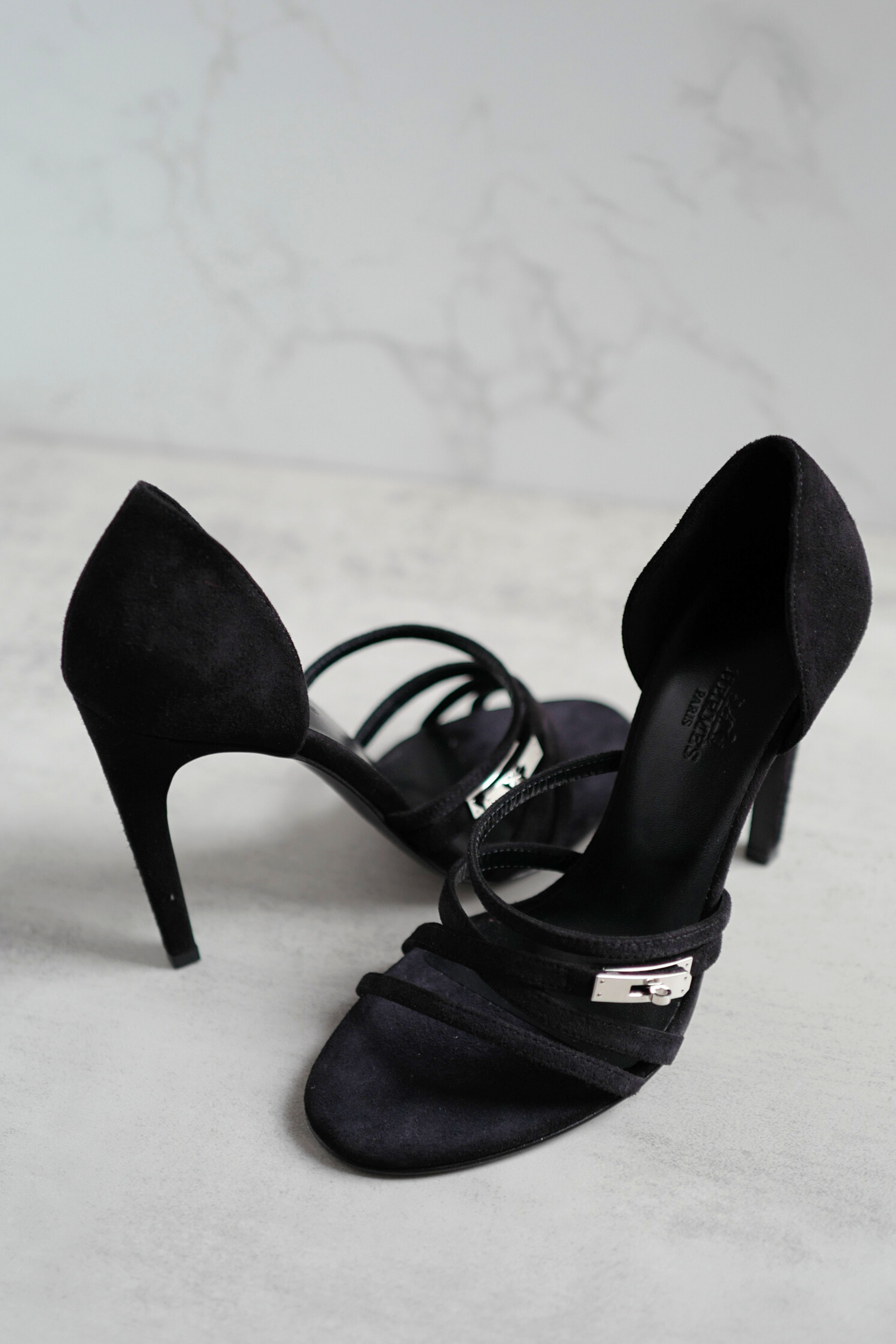 Hermès Lipstick 105 Sandal Noir Black Suede Strappy High Heels Size 37