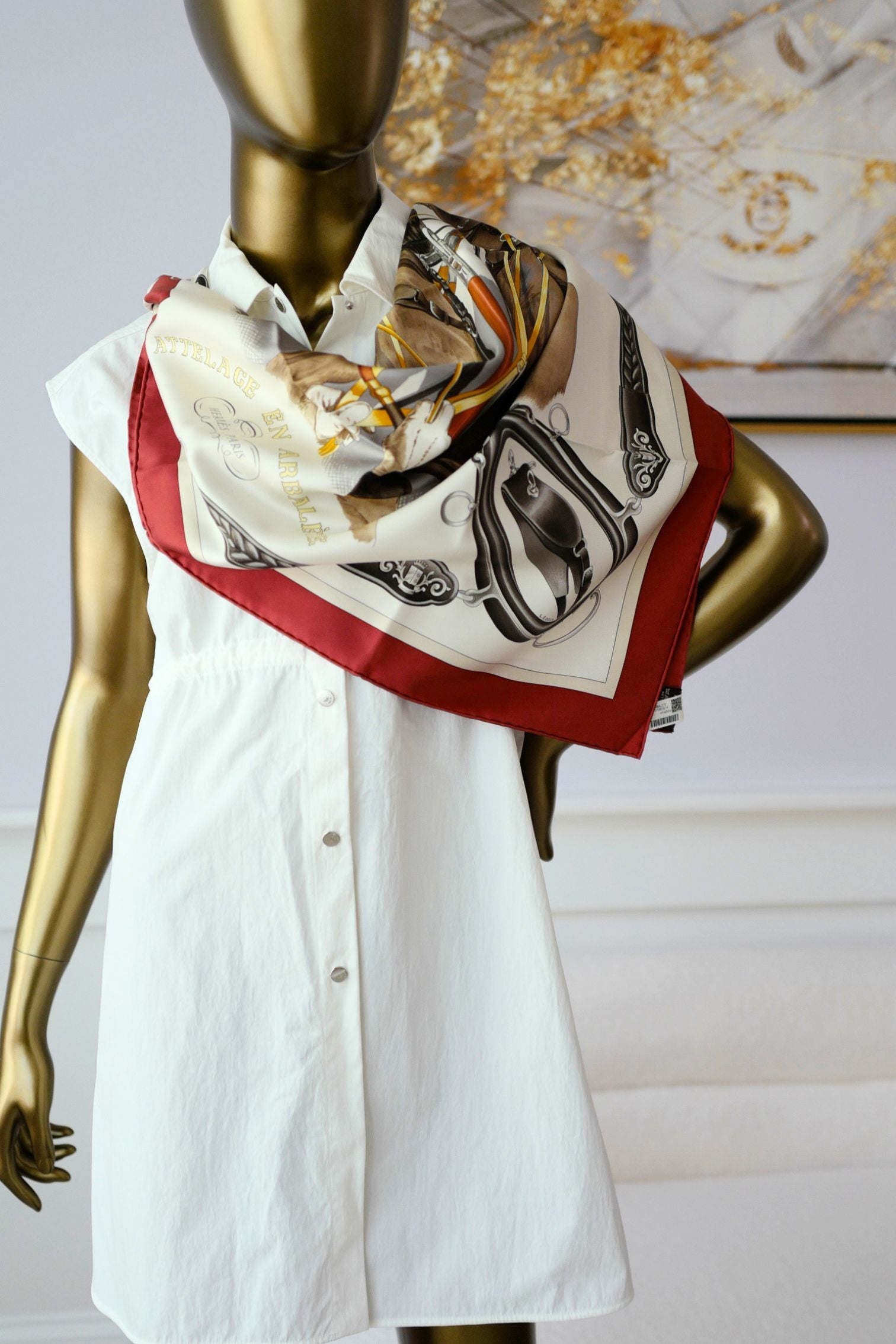Hermès Scarf Attelage en Arbalete Forever Rouge Cuit/Grège/Alezan 100% Silk 90