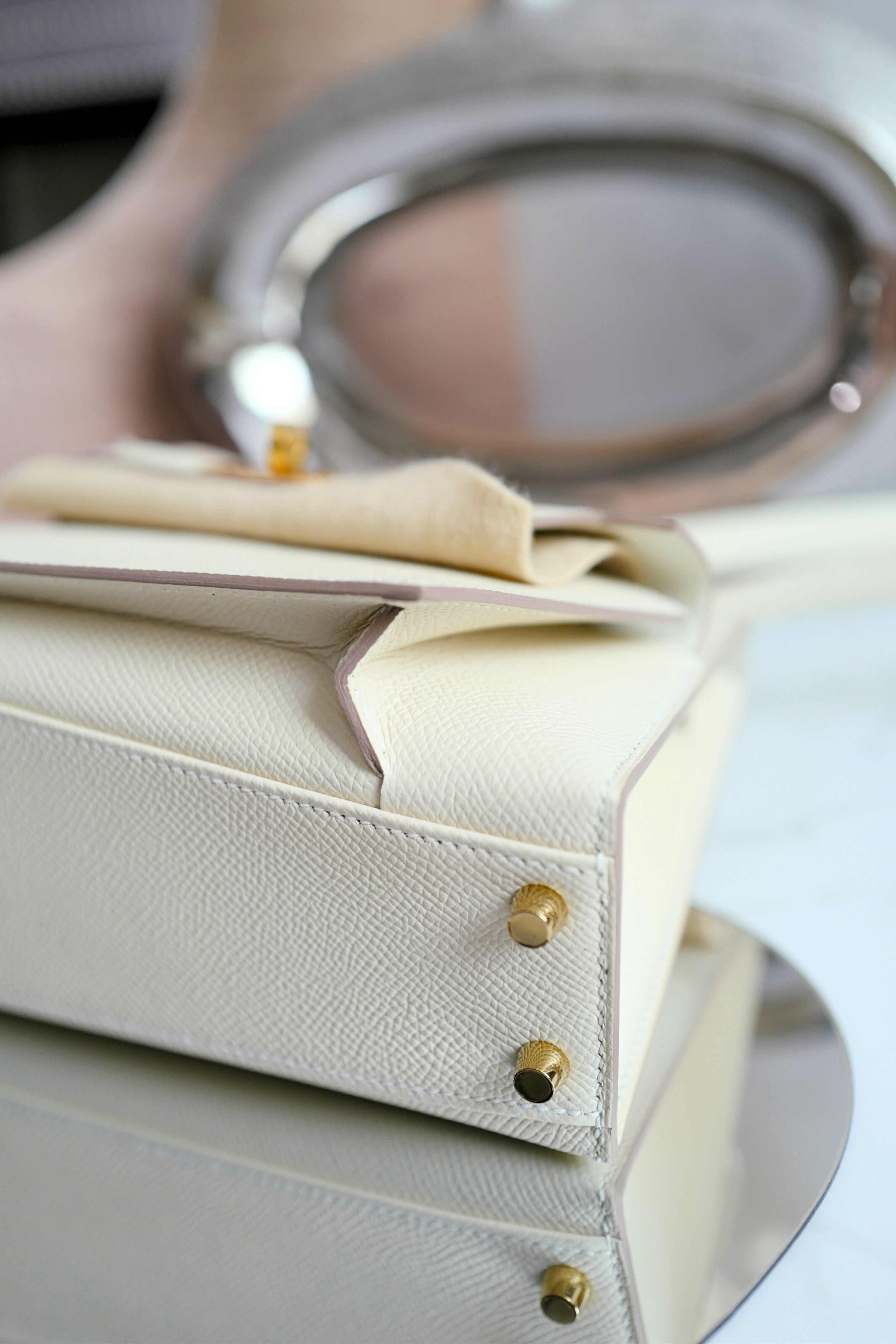 BNIB Hermes Kelly En Desordre Craie Epsom Gold HW Limited Edition