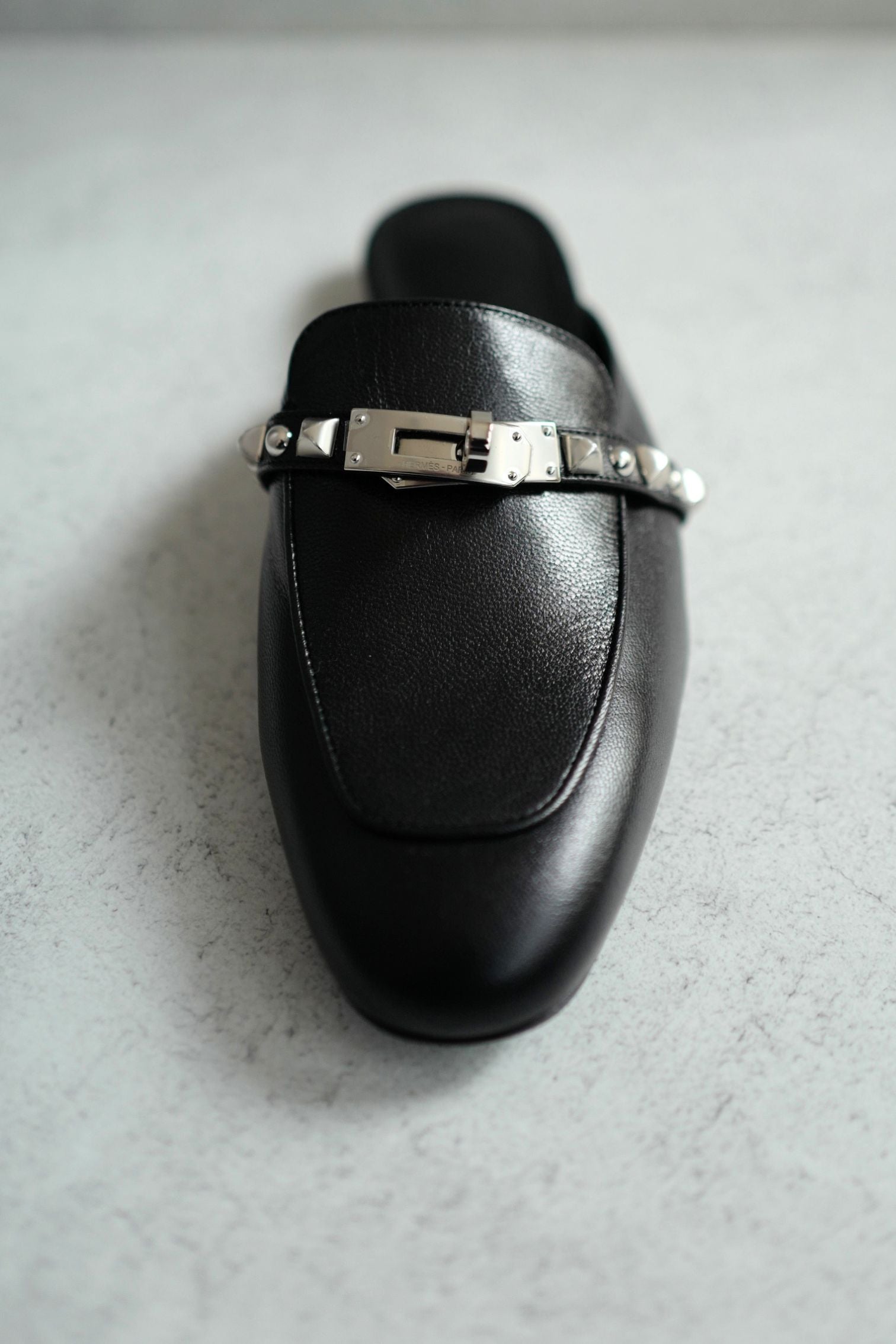 BNIB Hermes Mule Femme OZ Chevre/ Clous Noir 38