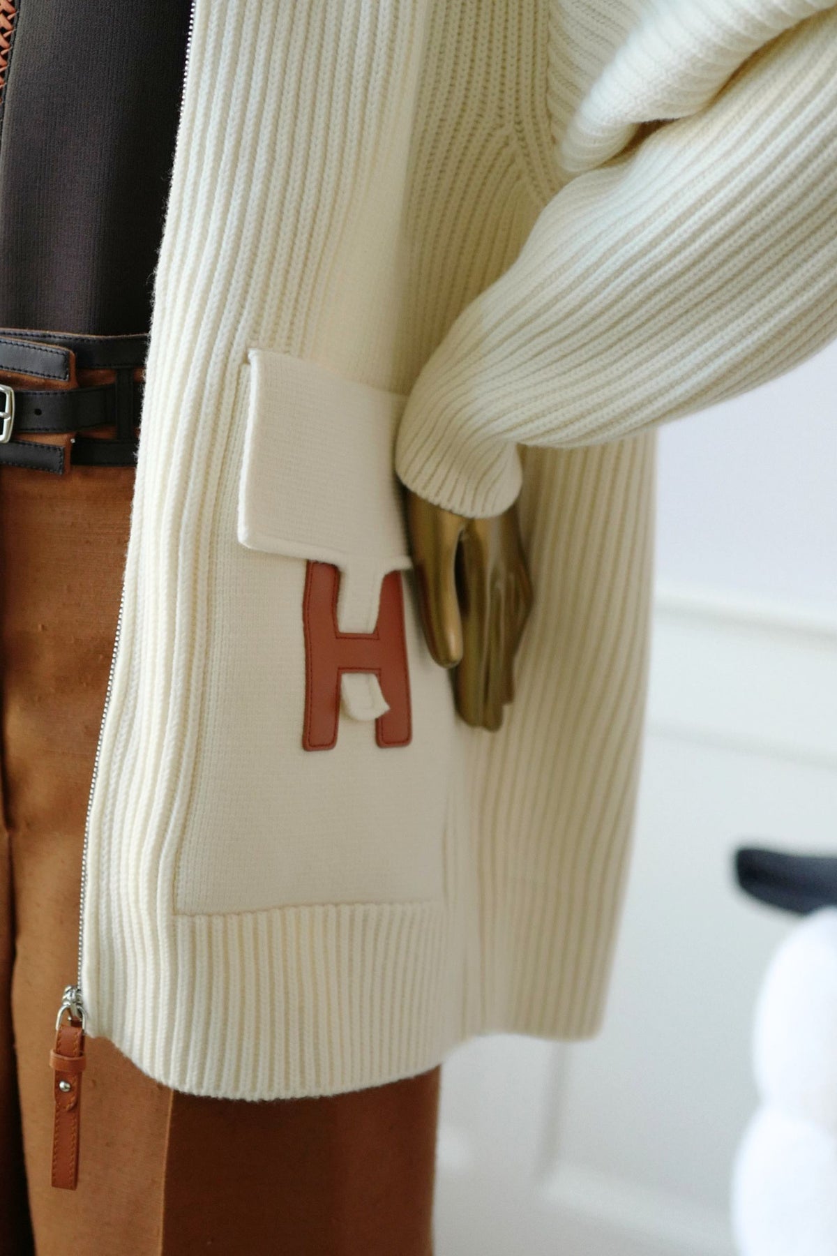 NEW Hermes Blouson Cardigan Wool Knit Blanc Naturel Size 34