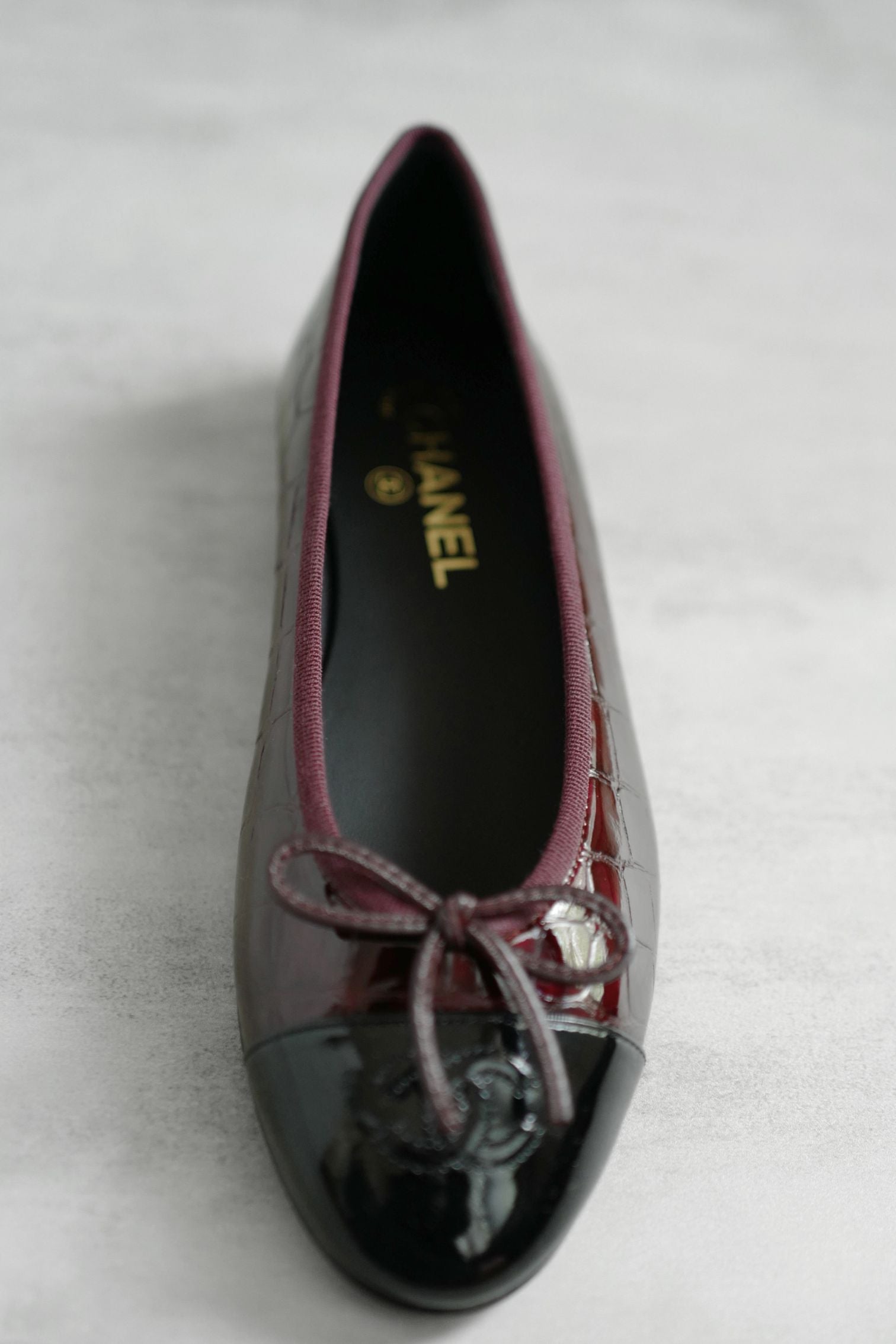 Chanel 26A Ballet Flats Croc Embossed Patent Calfskin Burgundy Black Size 38.5
