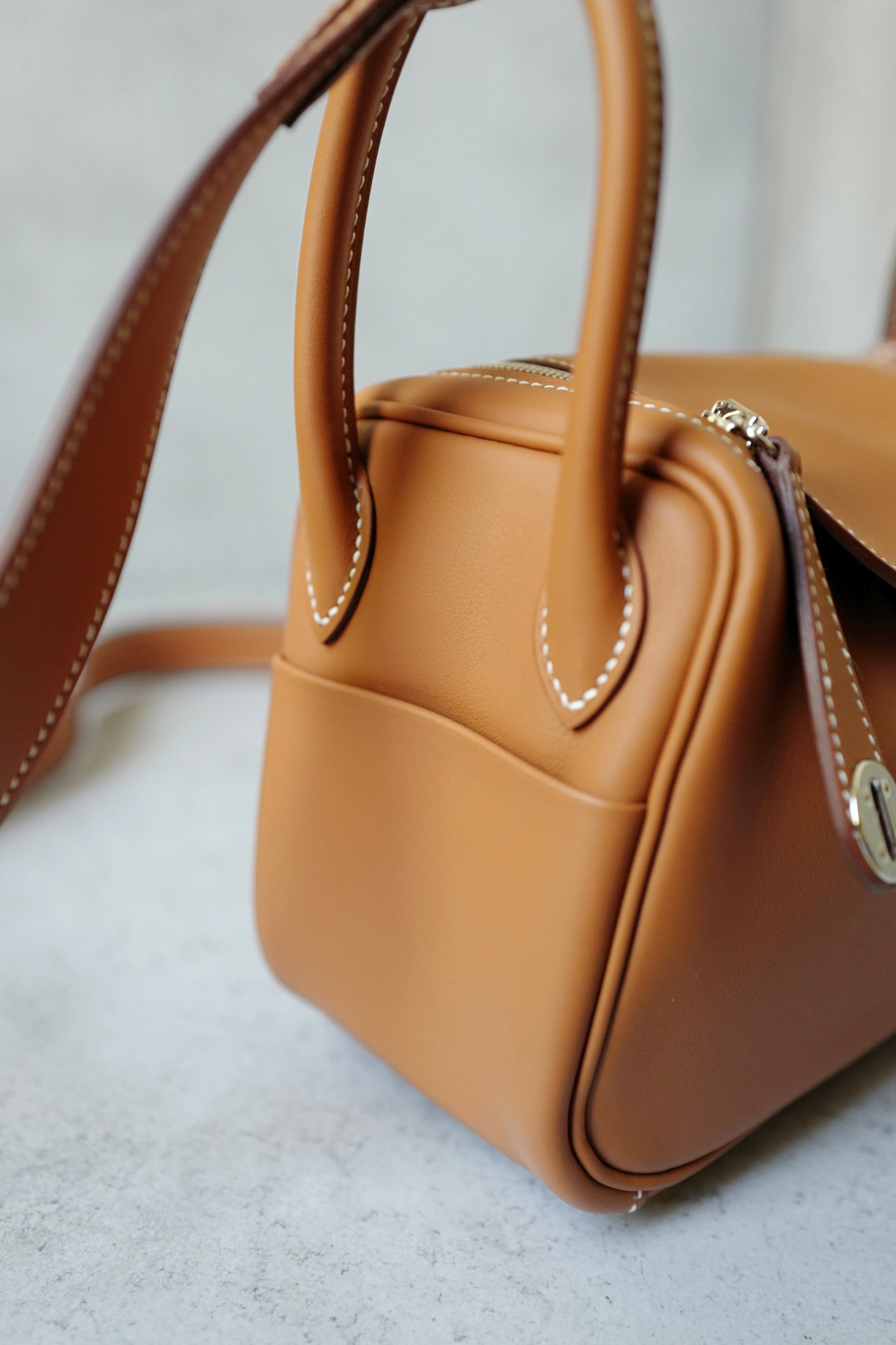 BNIB Hermès Lindy Mini II Bag Swift Leather Gold 37 Electrum Silver/Gold Hardware